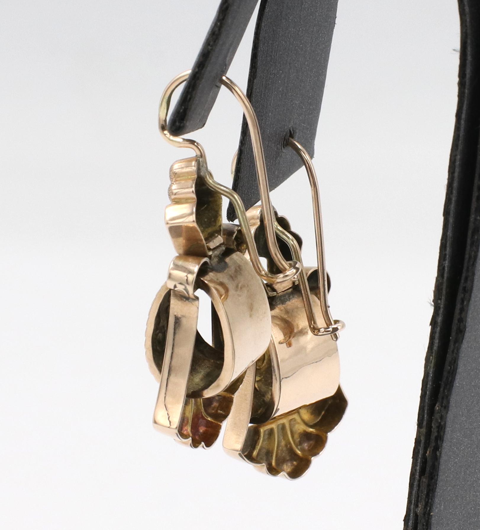 Women's Antique Victorian 14 Karat Yellow Gold & Enamel Tracery Dangle Drop Earrings For Sale