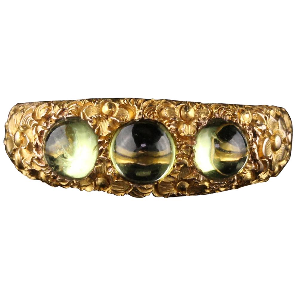 Antique Victorian 14 Karat Yellow Gold Peridot Three-Stone Ring