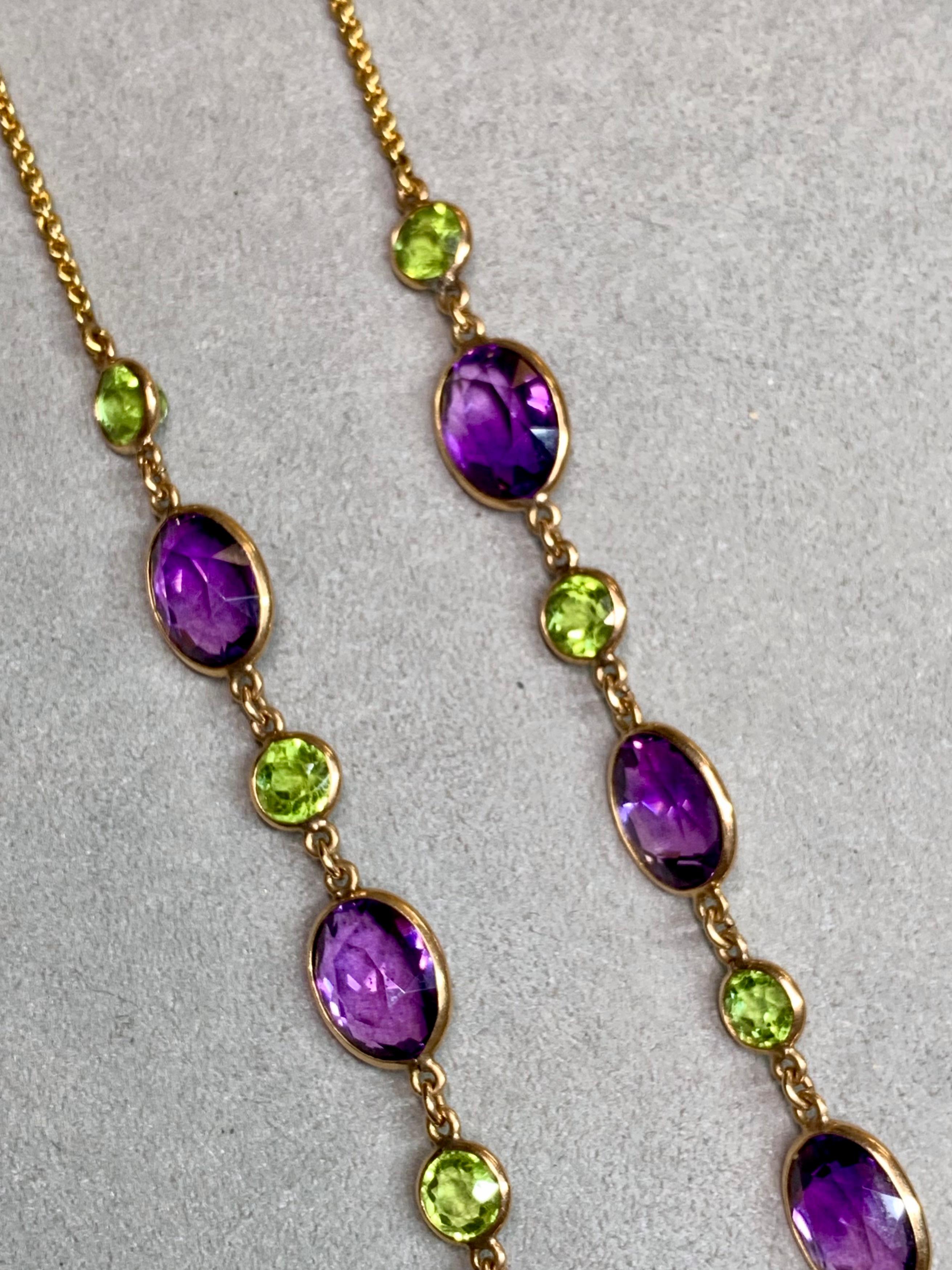 Taille ovale Collier de pierres précieuses ovales en améthyste et péridot, serti d'un chaton, de style victorien antique 14K 72ct 20