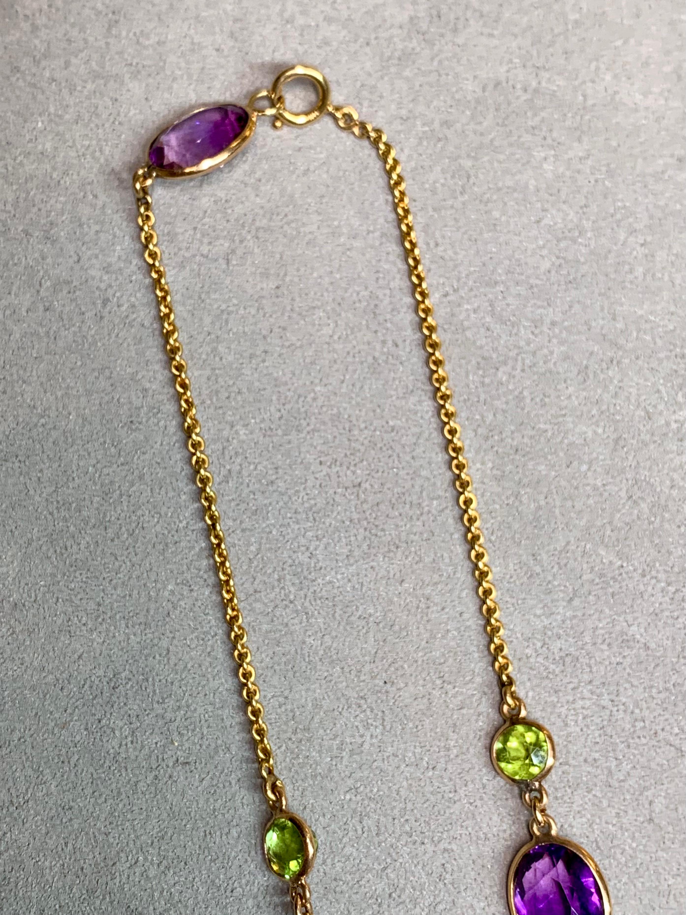 Collier de pierres précieuses ovales en améthyste et péridot, serti d'un chaton, de style victorien antique 14K 72ct 20