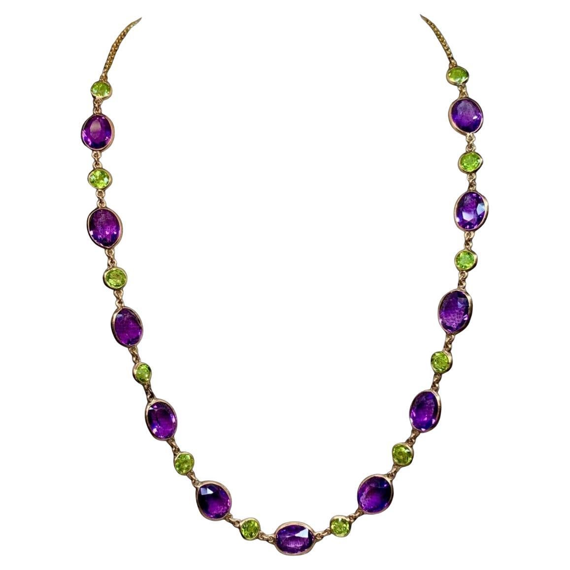 Collier de pierres précieuses ovales en améthyste et péridot, serti d
un chaton, de style victorien antique 14K 72ct 20"