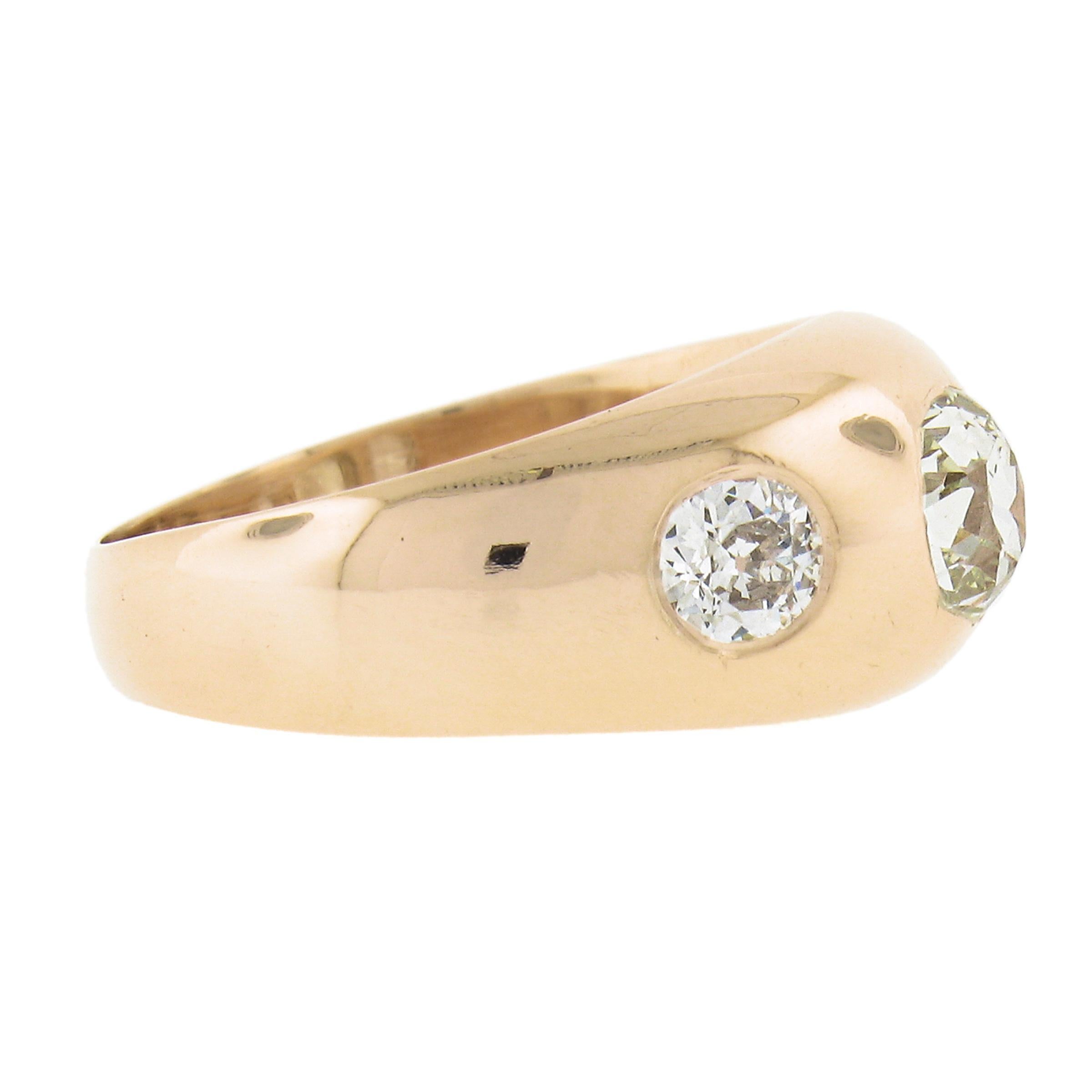 Antike viktorianische 14K Gold 0,82ct Old Cut Mine Diamant 3 Stone Gypsy Ring im Zustand „Hervorragend“ im Angebot in Montclair, NJ