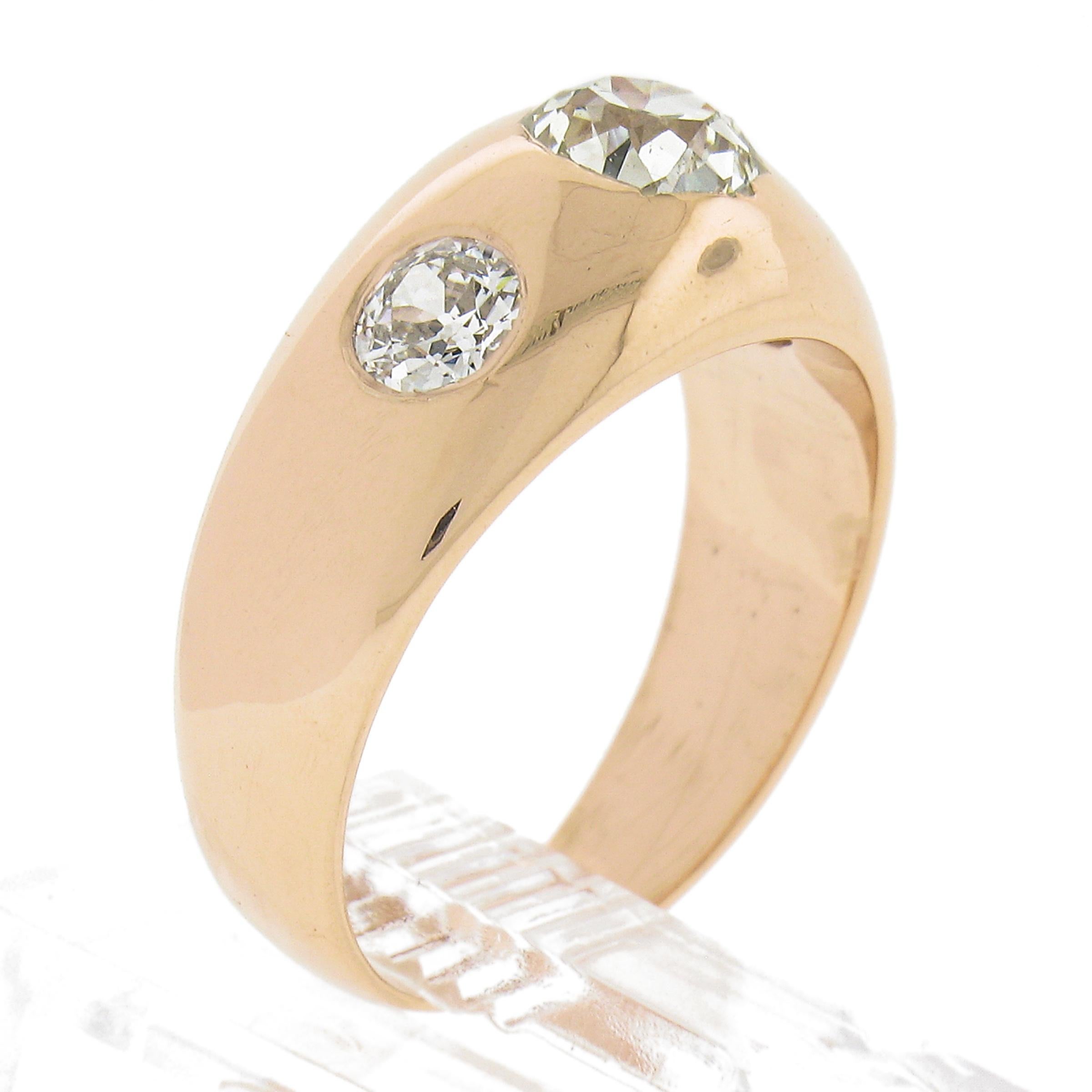 Antiquité victorienne en or 14K 0.82ct Old Cut Mine Diamond 3 Stone Gypsy Ring en vente 3