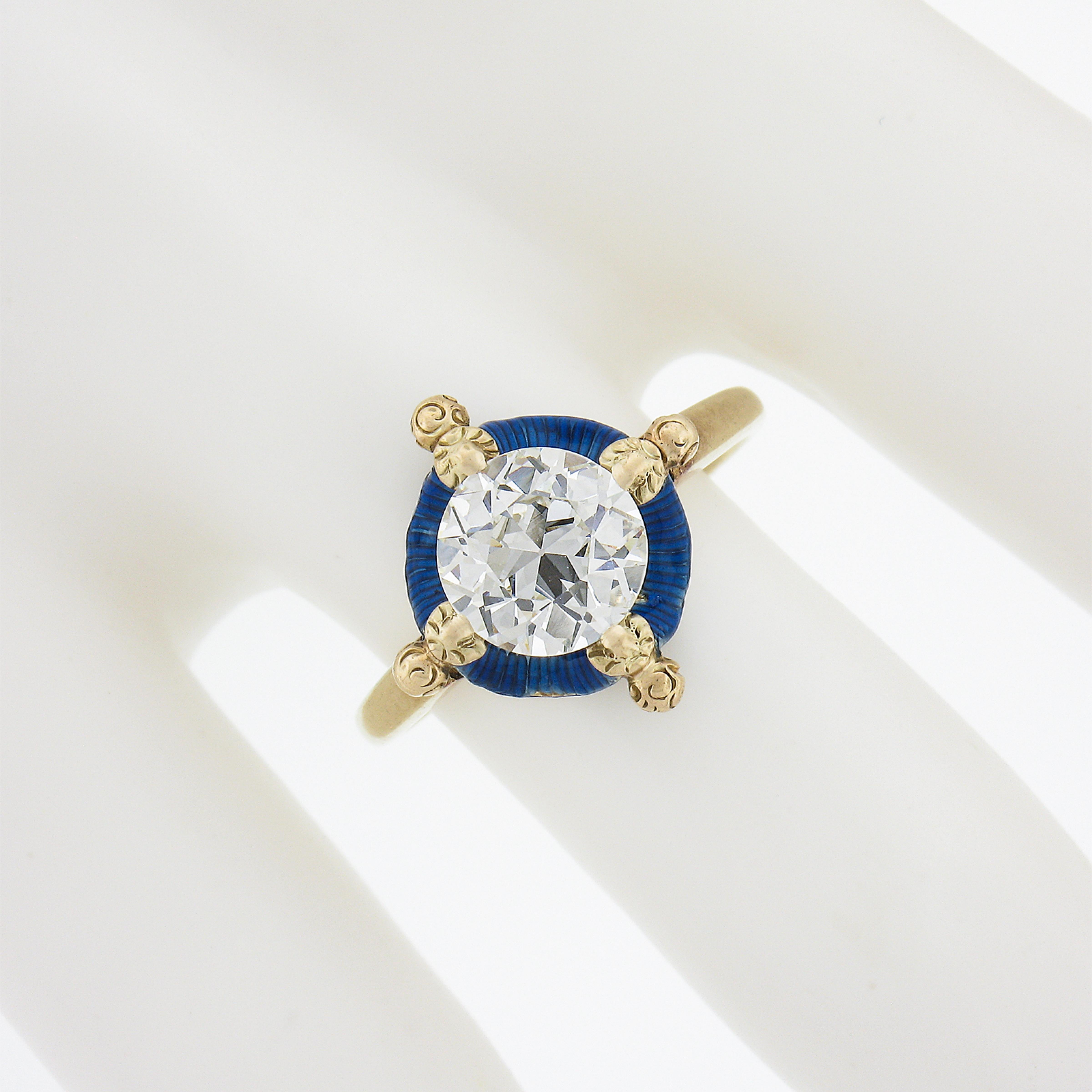 Ancienne bague de fiançailles victorienne en or 14 carats avec halo de diamants bleus 1,64 carat certifiés GIA Bon état - En vente à Montclair, NJ