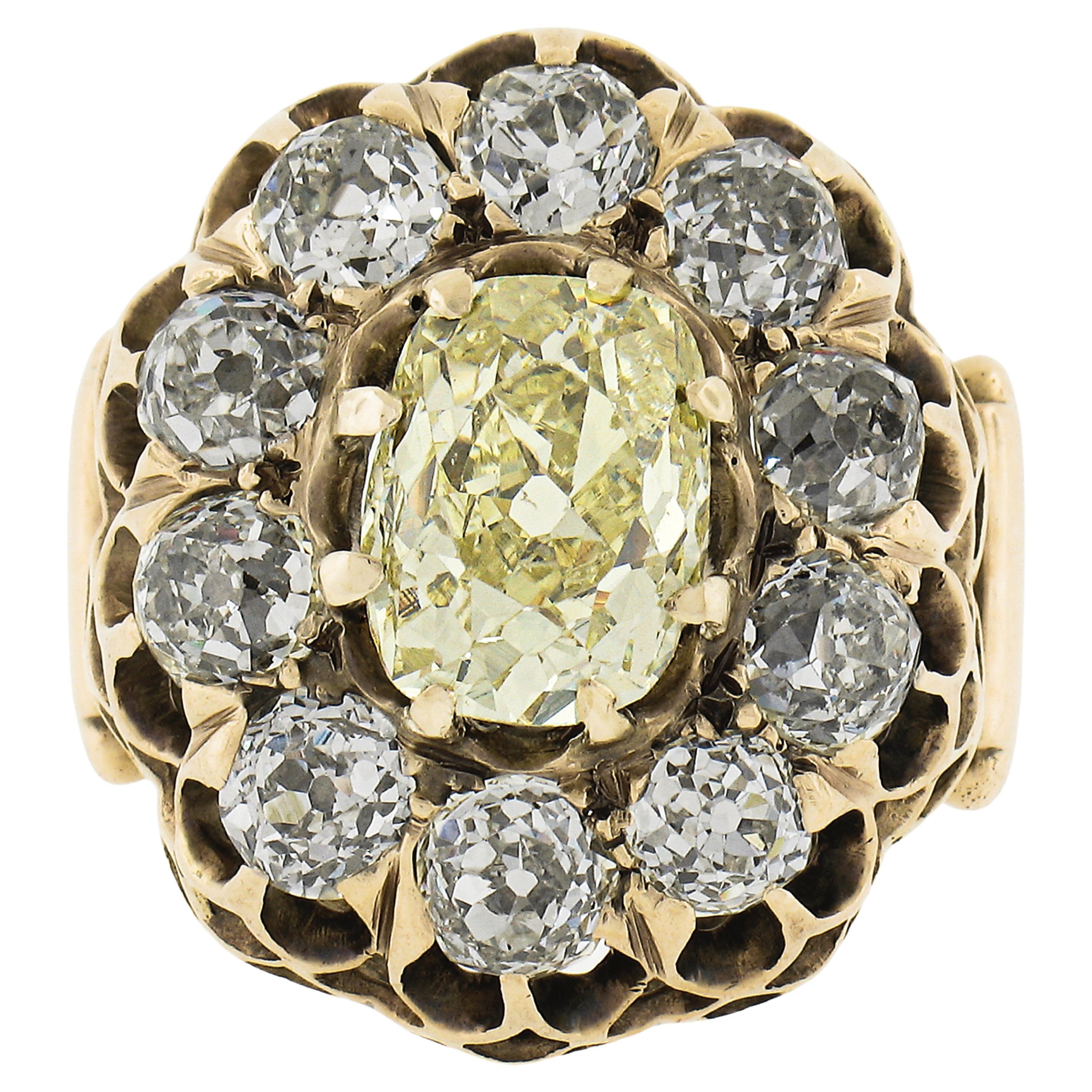 Antiker viktorianischer 14K Gold 6,49 Karat GIA Fancy Intense Gelber alter Diamant Halo-Ring im Angebot