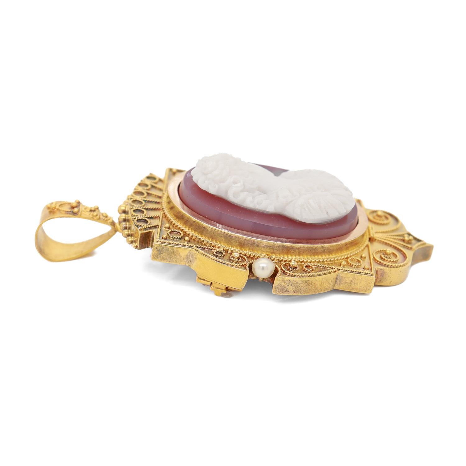 Antique Victorian 14k Gold, Agate & Pearl Cameo Brooch / Pendant of a Youth For Sale 7