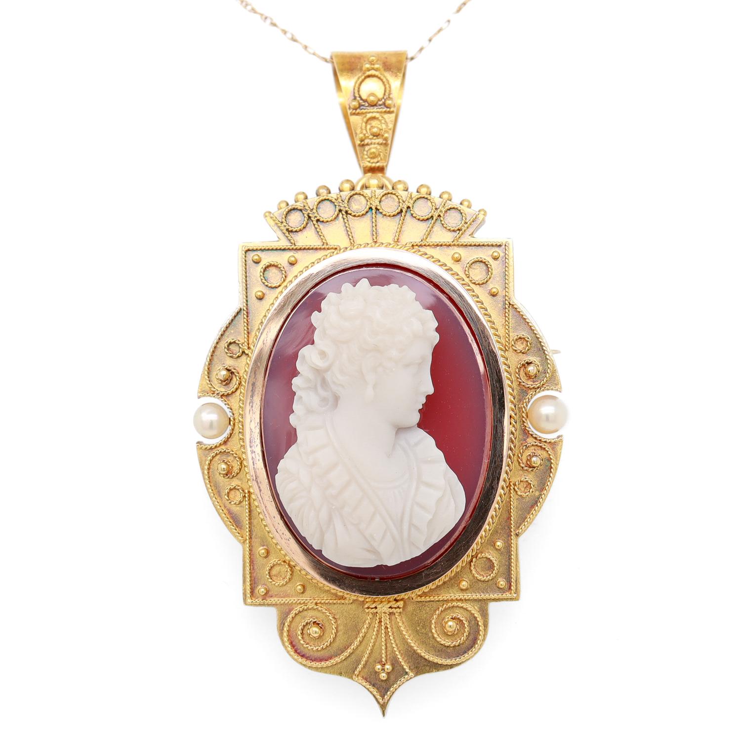 Antique Victorian 14k Gold, Agate & Pearl Cameo Brooch / Pendant of a Youth In Good Condition For Sale In Philadelphia, PA
