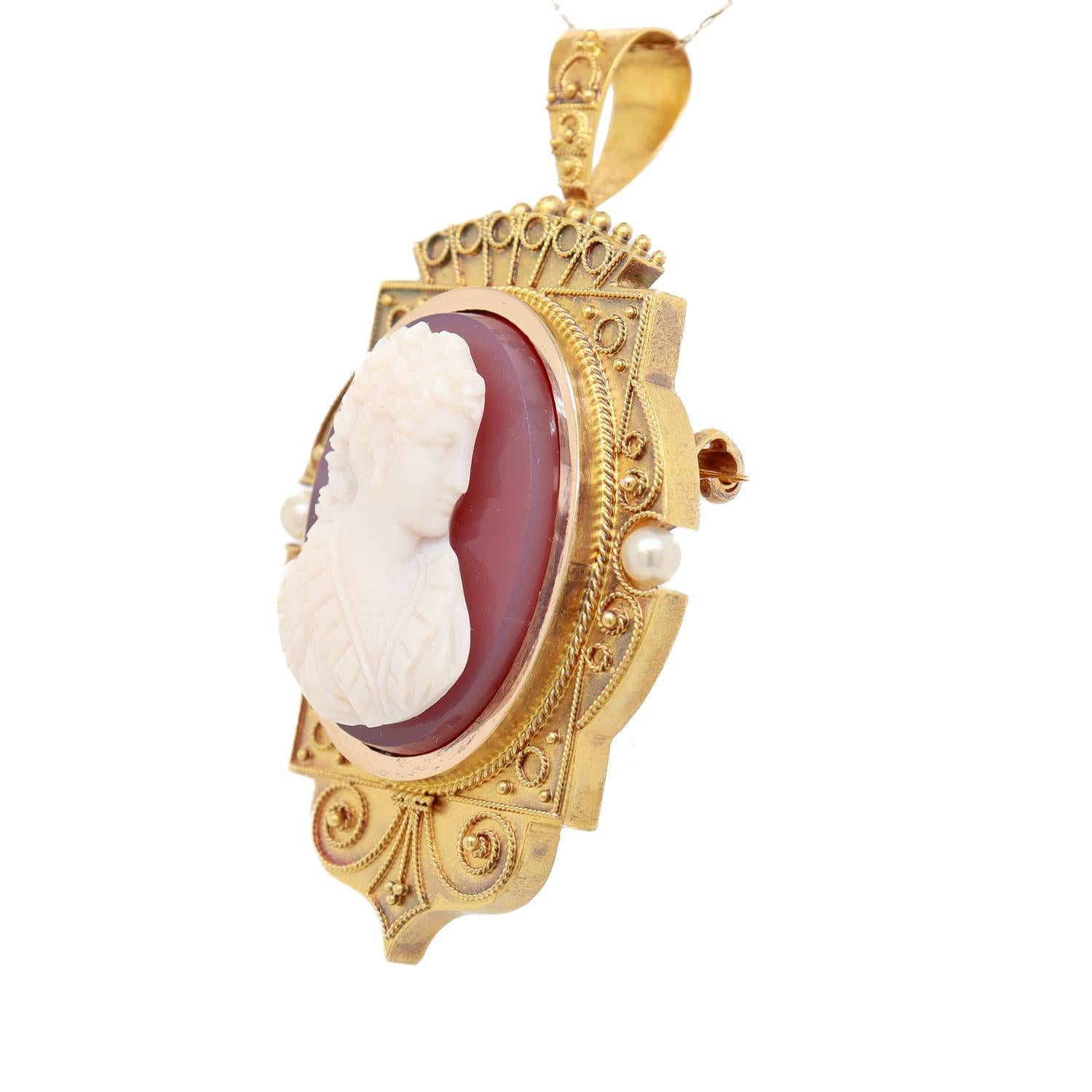 Antique Victorian 14k Gold, Agate & Pearl Cameo Brooch / Pendant of a Youth For Sale 1