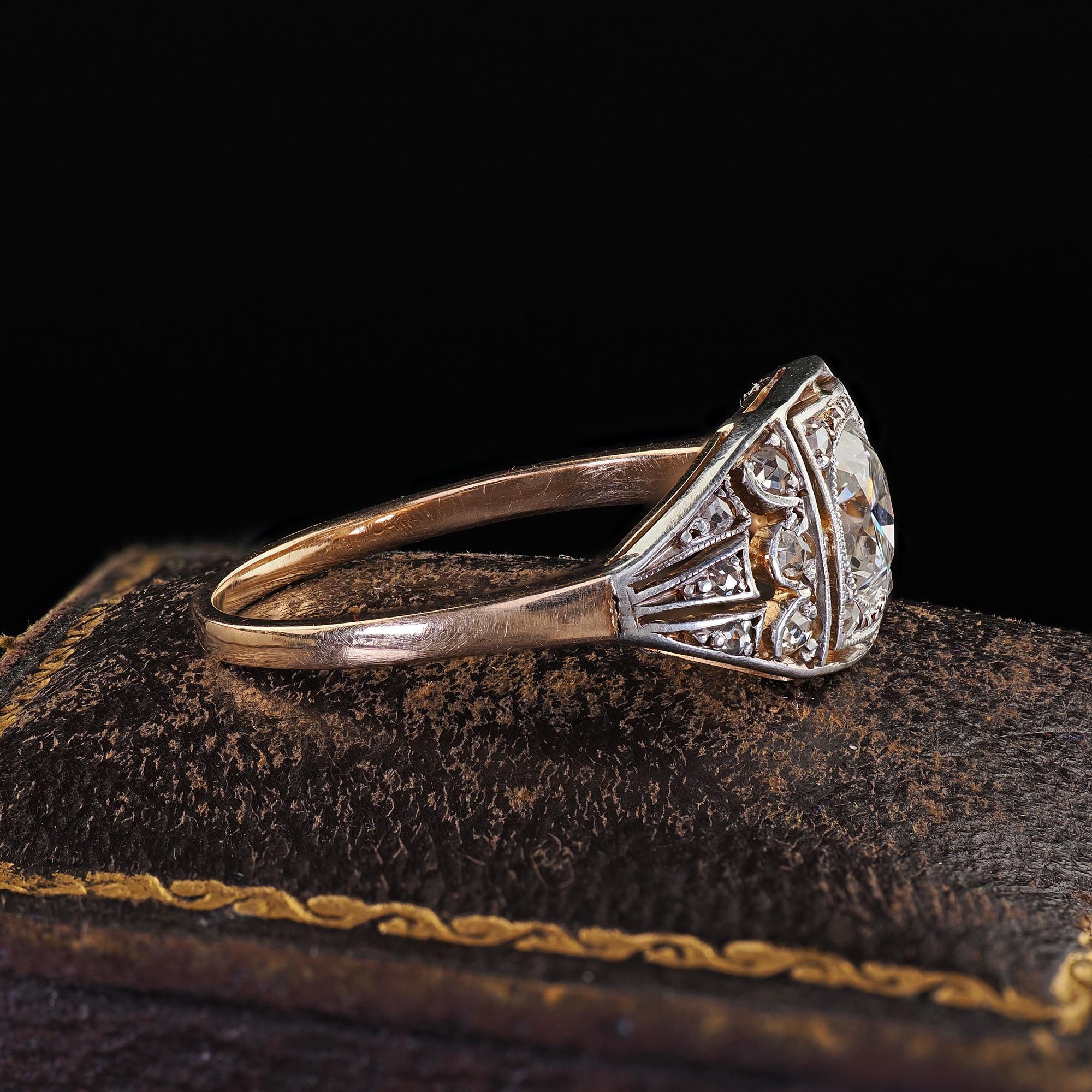 Antique Victorian 14K Gold and Silver Top Old Cut Diamond Engagement Ring - GIA In Good Condition For Sale In Great Neck, NY