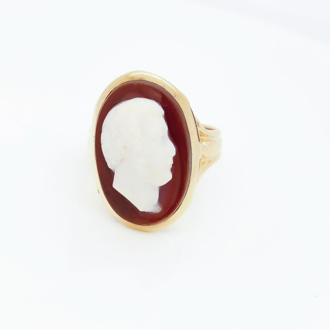 Round Cut Antique Victorian 14k Gold & Carved Agate Cameo Signet Style Ring For Sale