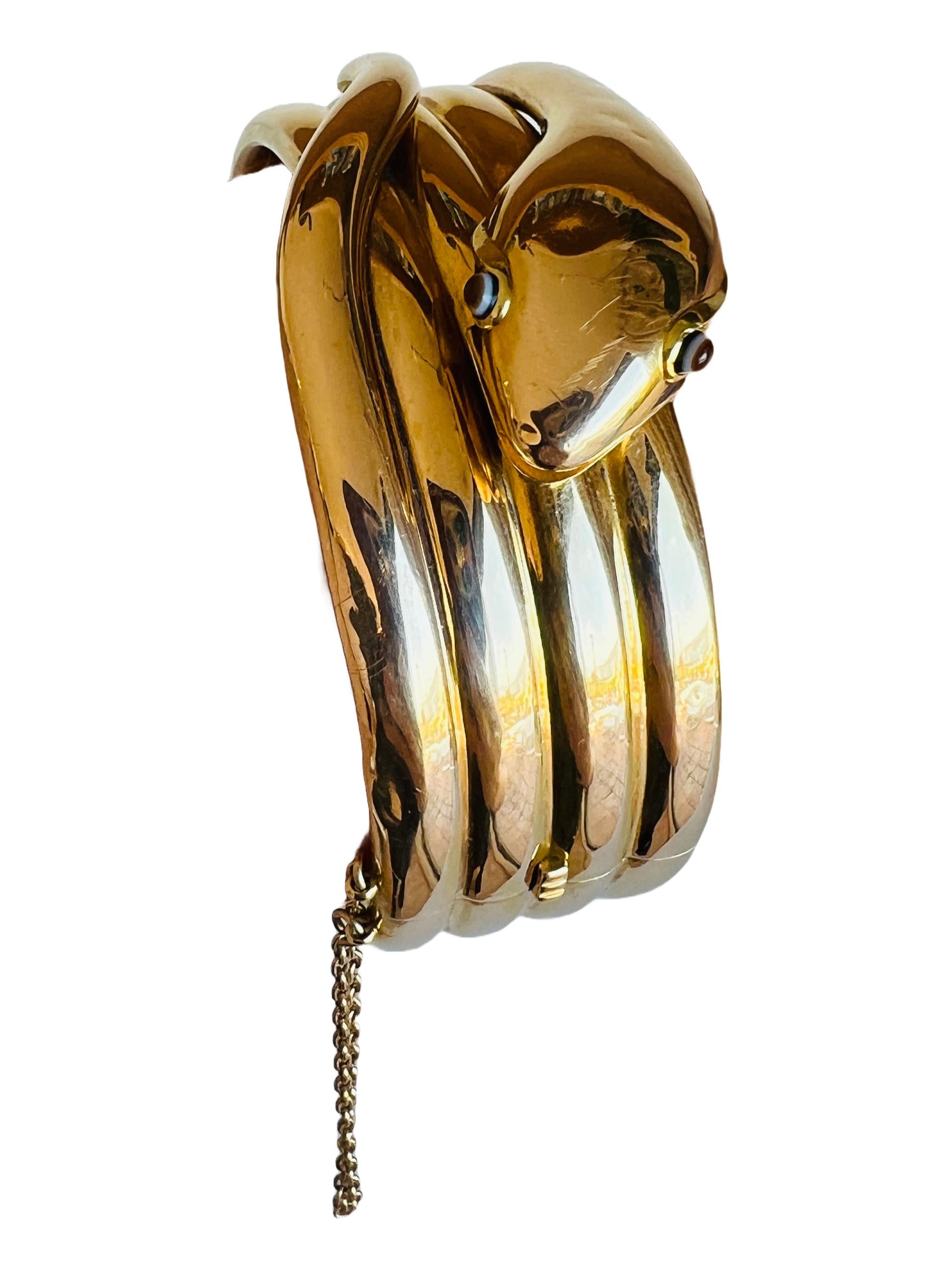 Antique Victorian 14K Gold Coiled Snake Agate Cabochon Eyes Hinged Bracelet For Sale 2