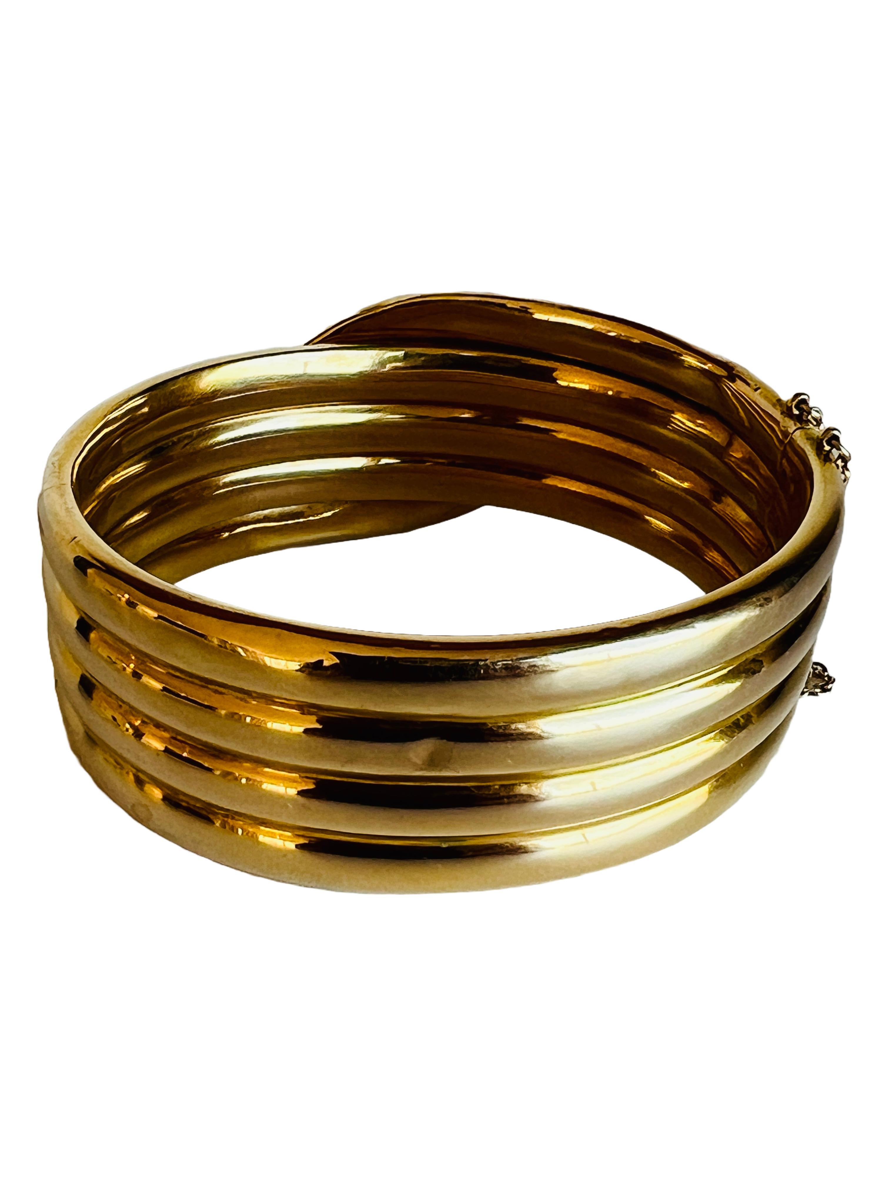 Antique Victorian 14K Gold Coiled Snake Agate Cabochon Eyes Hinged Bracelet For Sale 5