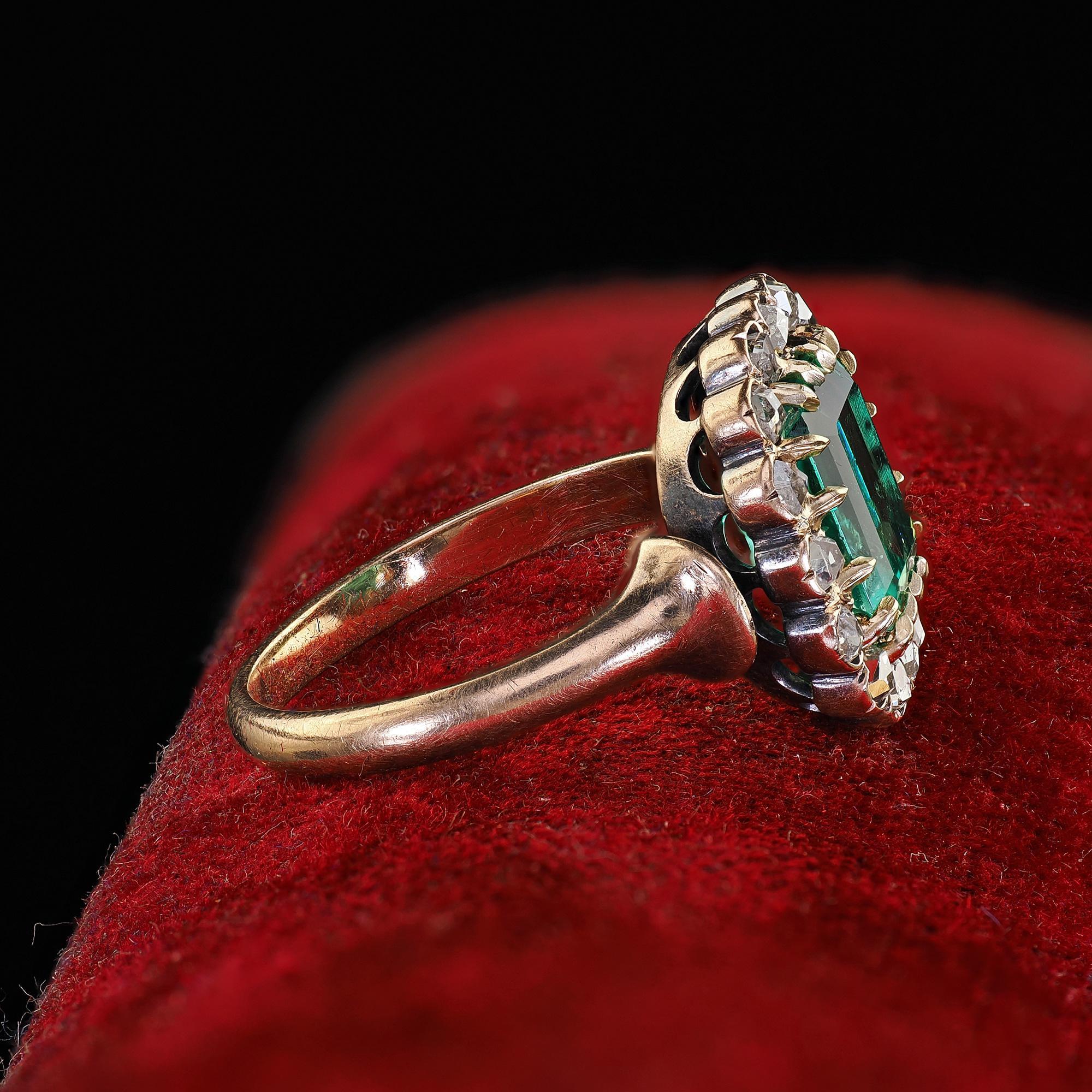 Antique Victorian 14K Gold Colombian Emerald Diamond Engagement Ring - GIA In Good Condition In Great Neck, NY
