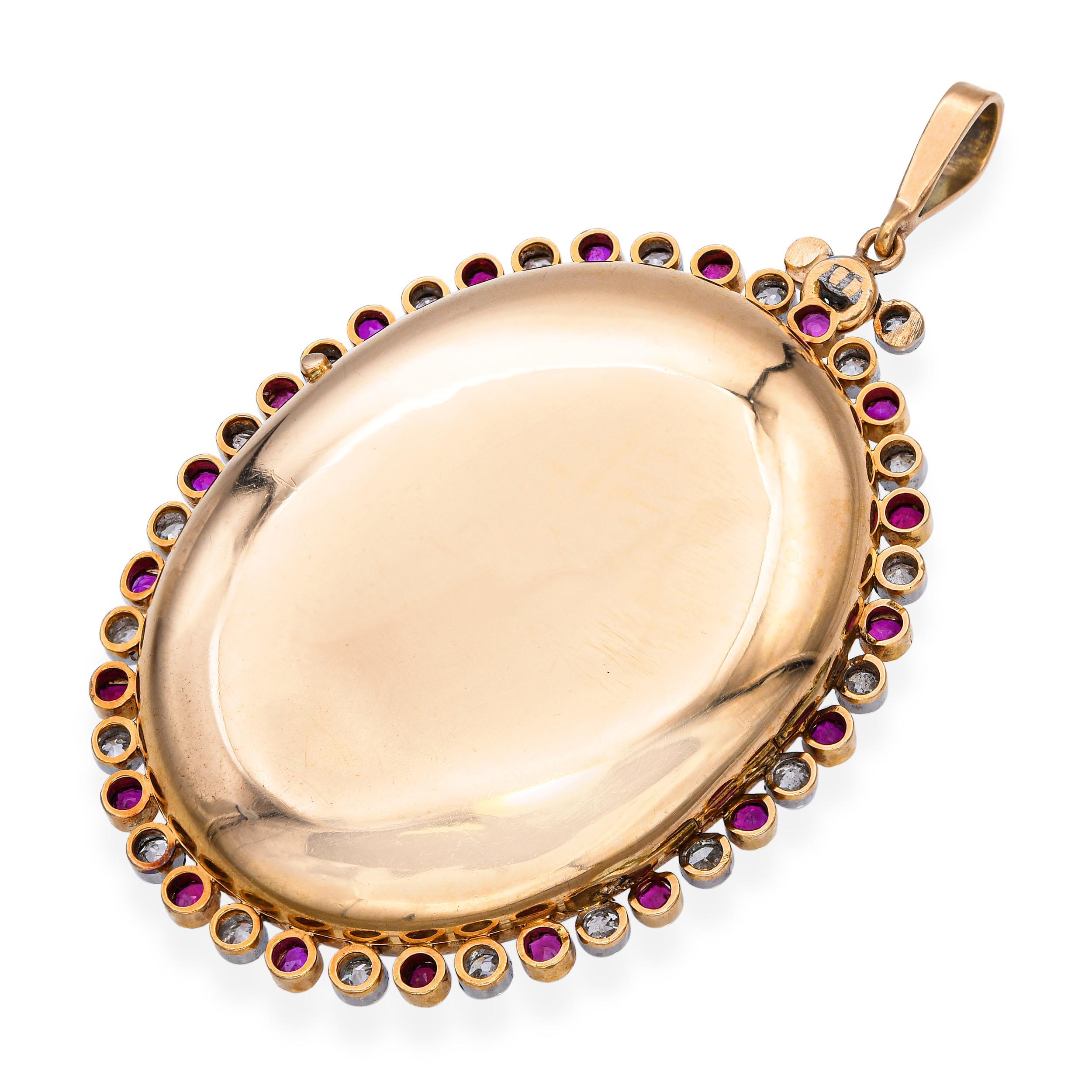 Pendentif miniature en or 14k avec diamant et rubis, de style victorien ancien Bon état - En vente à New York, NY