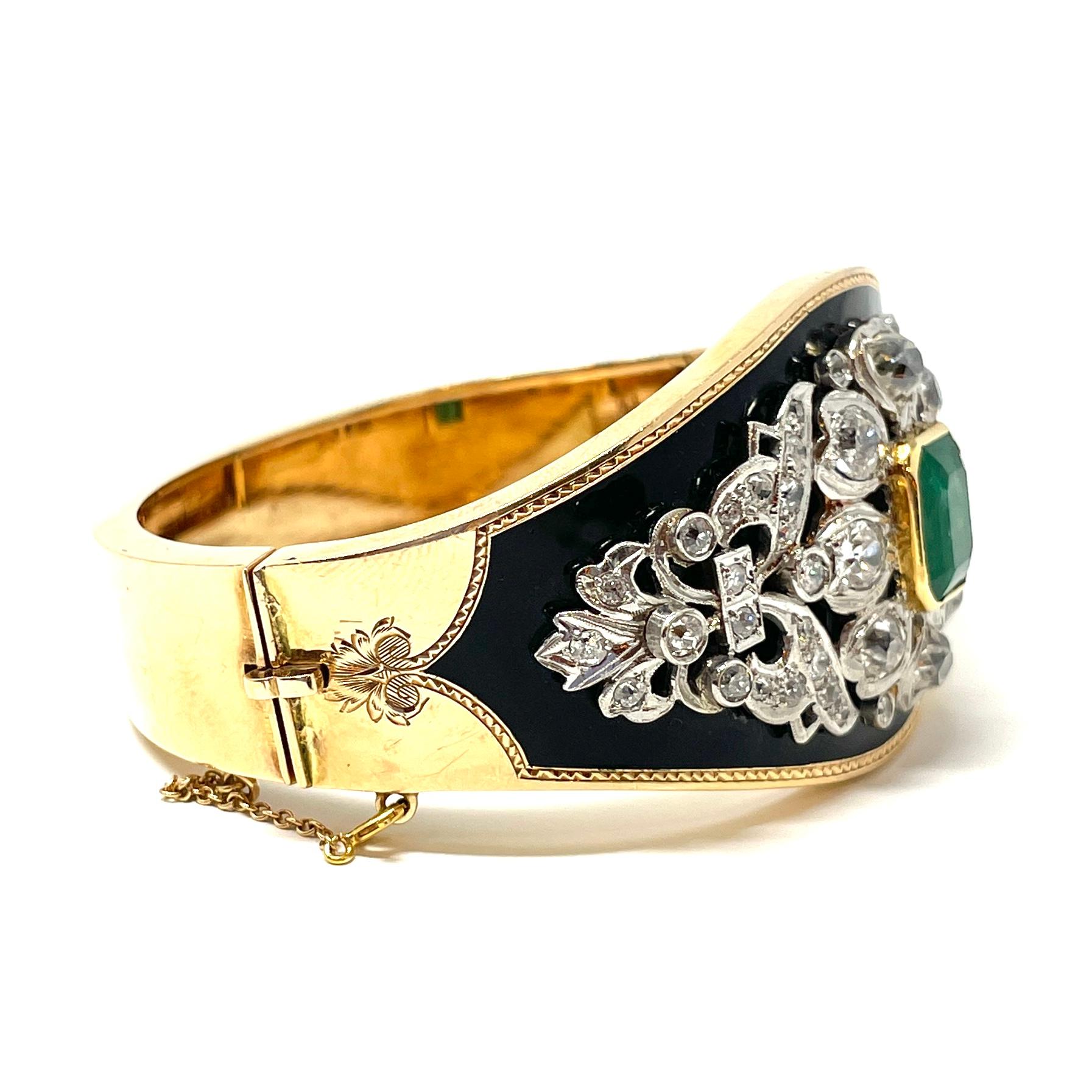 Bracelet jonc victorien ancien en or 14 carats émaillé, diamants et émeraudes Bon état - En vente à New Orleans, LA