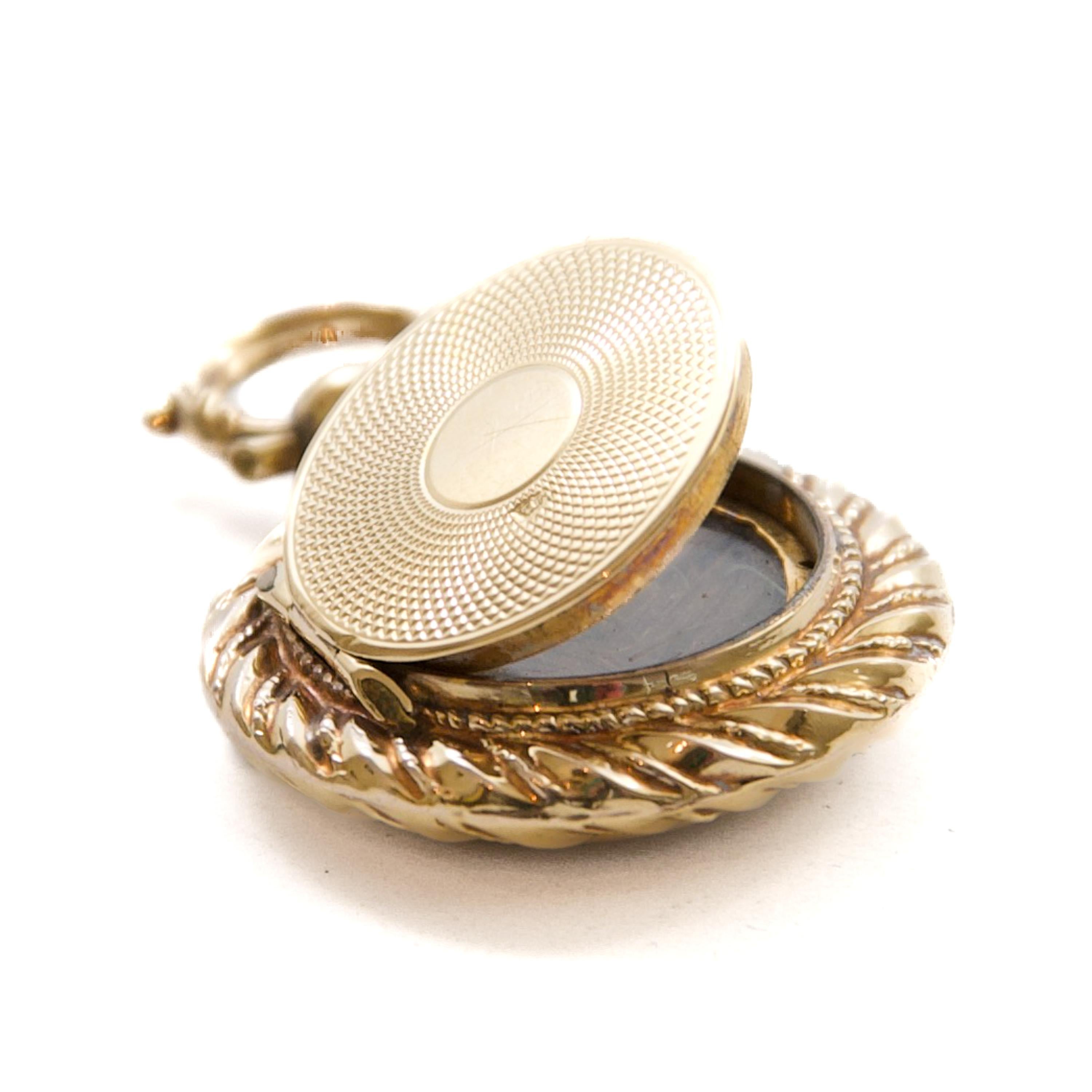 Women's or Men's Antique Victorian 14K Gold Locket Pendant with Woven Hair, Memorial Jewelry For Sale