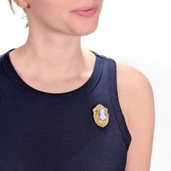 Antica spilla vittoriana in oro 14k, agata rosa e perle con cammeo di una signora