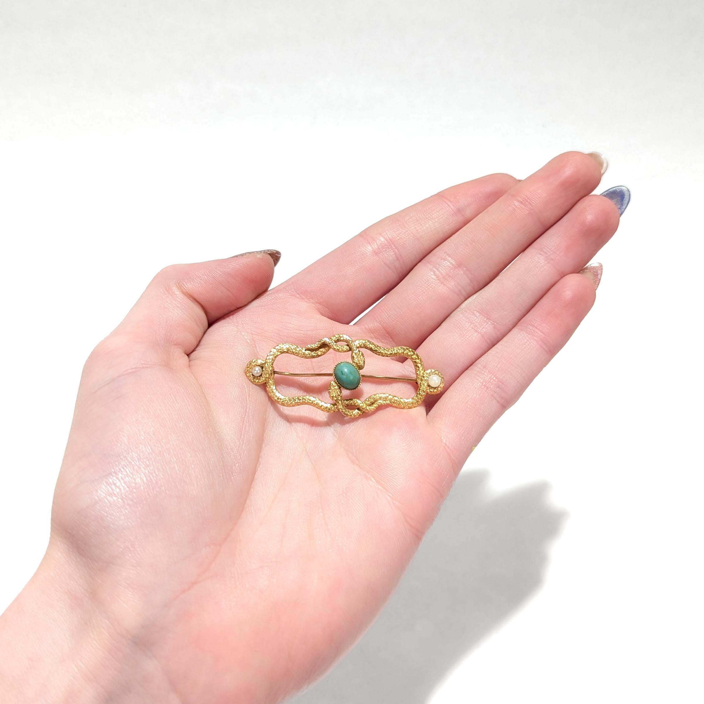 Antiguo broche victoriano de oro de 14 quilates, turquesa y perlas entrelazadas Victoriano en venta