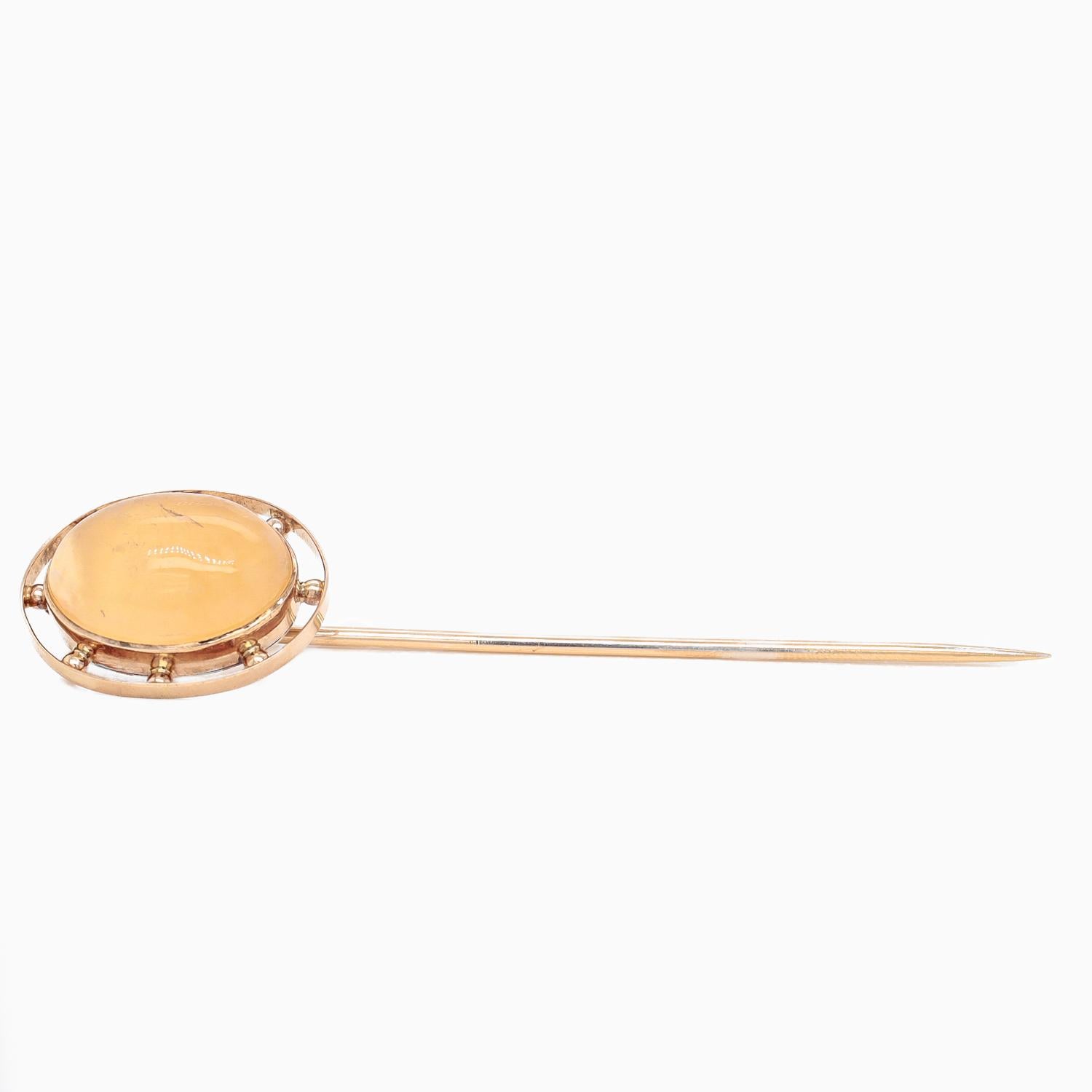 Women's or Men's Antique Victorian 14k Rose Gold & Agate Cabochon Stickpin For Sale