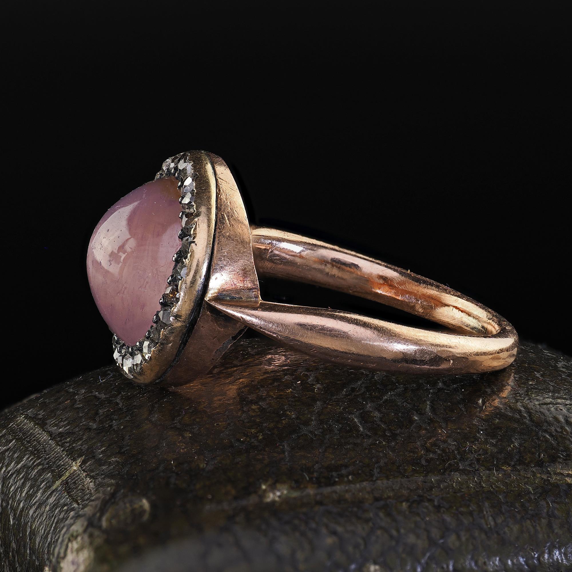 Antique Victorian 14K Rose Gold Cabochon Star Sapphire and Diamond Halo Ring For Sale 1