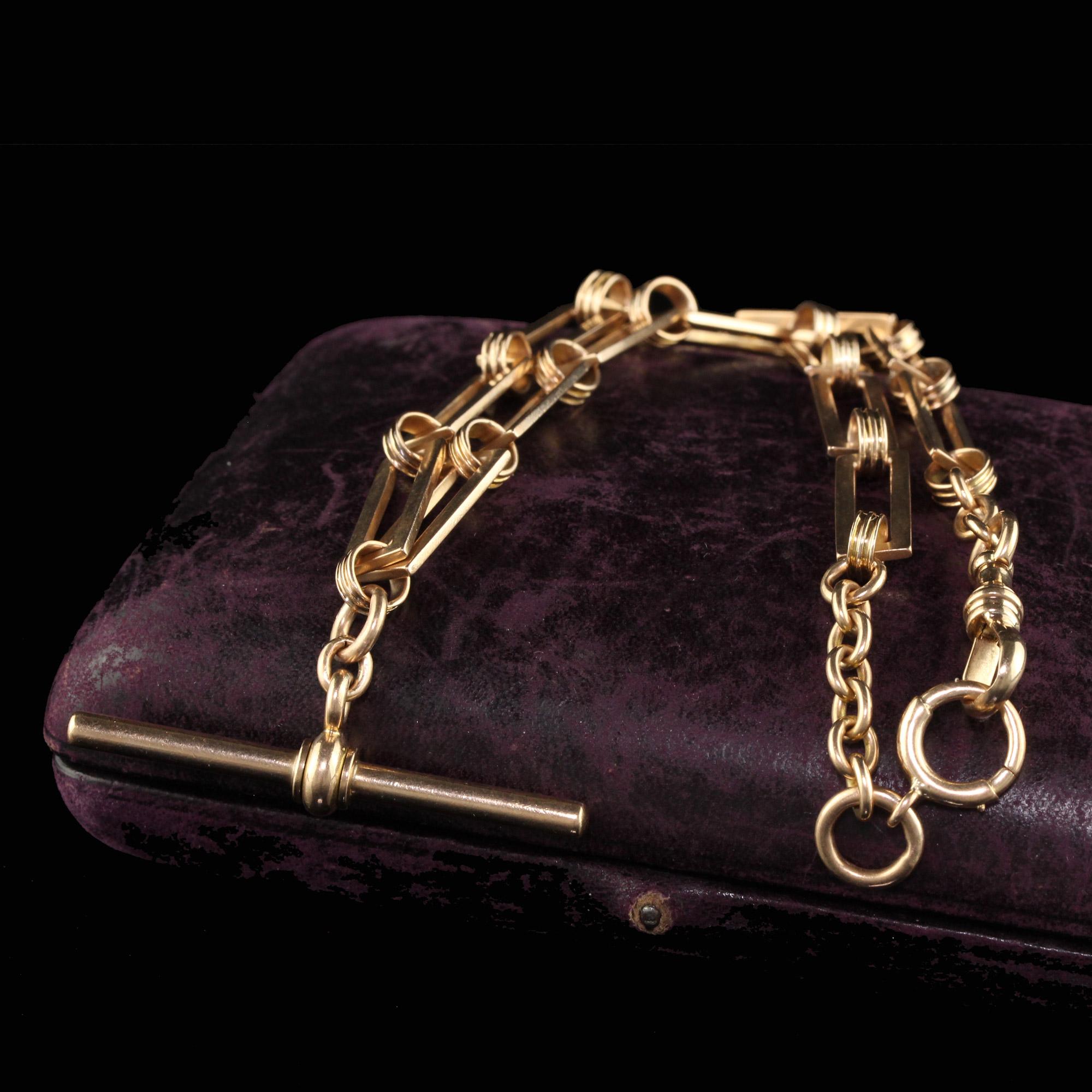 Magnifique collier victorien antique en or rose 14 carats à maillons complexes - 15 pouces. Ce magnifique collier victorien est réalisé en or rose 14k. Le collier est composé de magnifiques maillons carrés allongés, entre lesquels se trouvent des