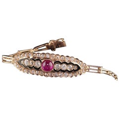 Antikes viktorianisches Armband aus 14 Karat Roségold mit Diamanten im alten Minenschliff und Cabochon-Rubin