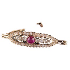 Bracelet victorien ancien en or rose 14 carats avec diamants taille vieille mine et rubis cabochon