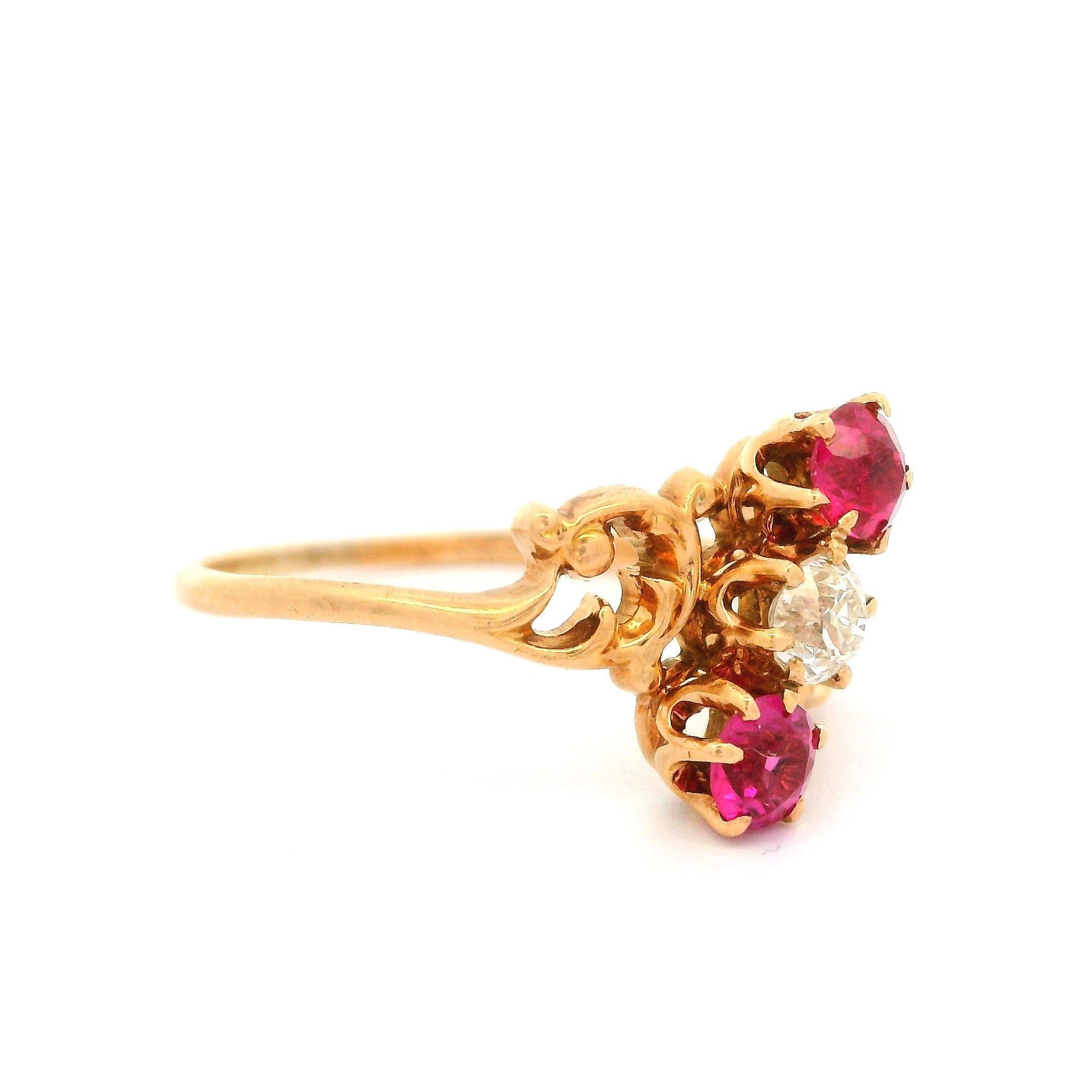 Antique Victorian 14k Rosy Yellow Gold Diamond Three Stone Ring ALL ORIGINAL For Sale 3