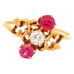 Antiker viktorianischer 14k Rosy Gelbgold Diamant-Ring mit drei Steinen, ALL ORIGINAL