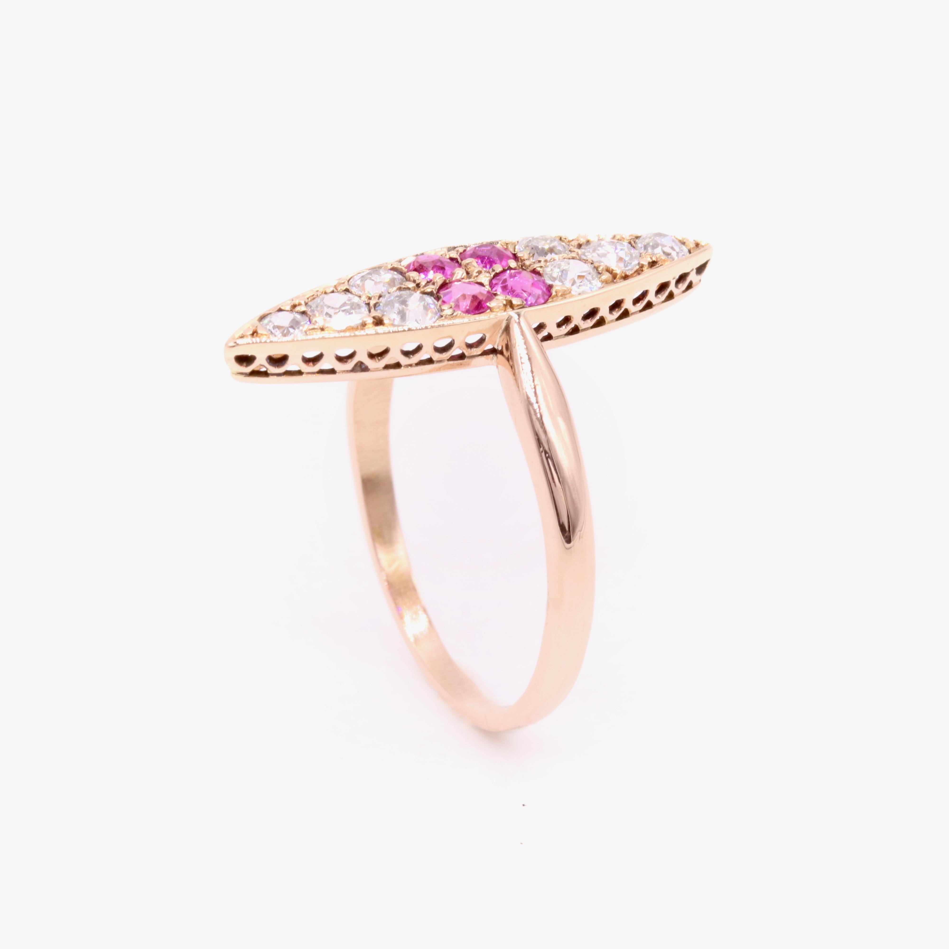 Antique Victorian 14K Yellow Gold 0.78tgw Ruby and Old Cut Diamond Marquise Ring For Sale 1