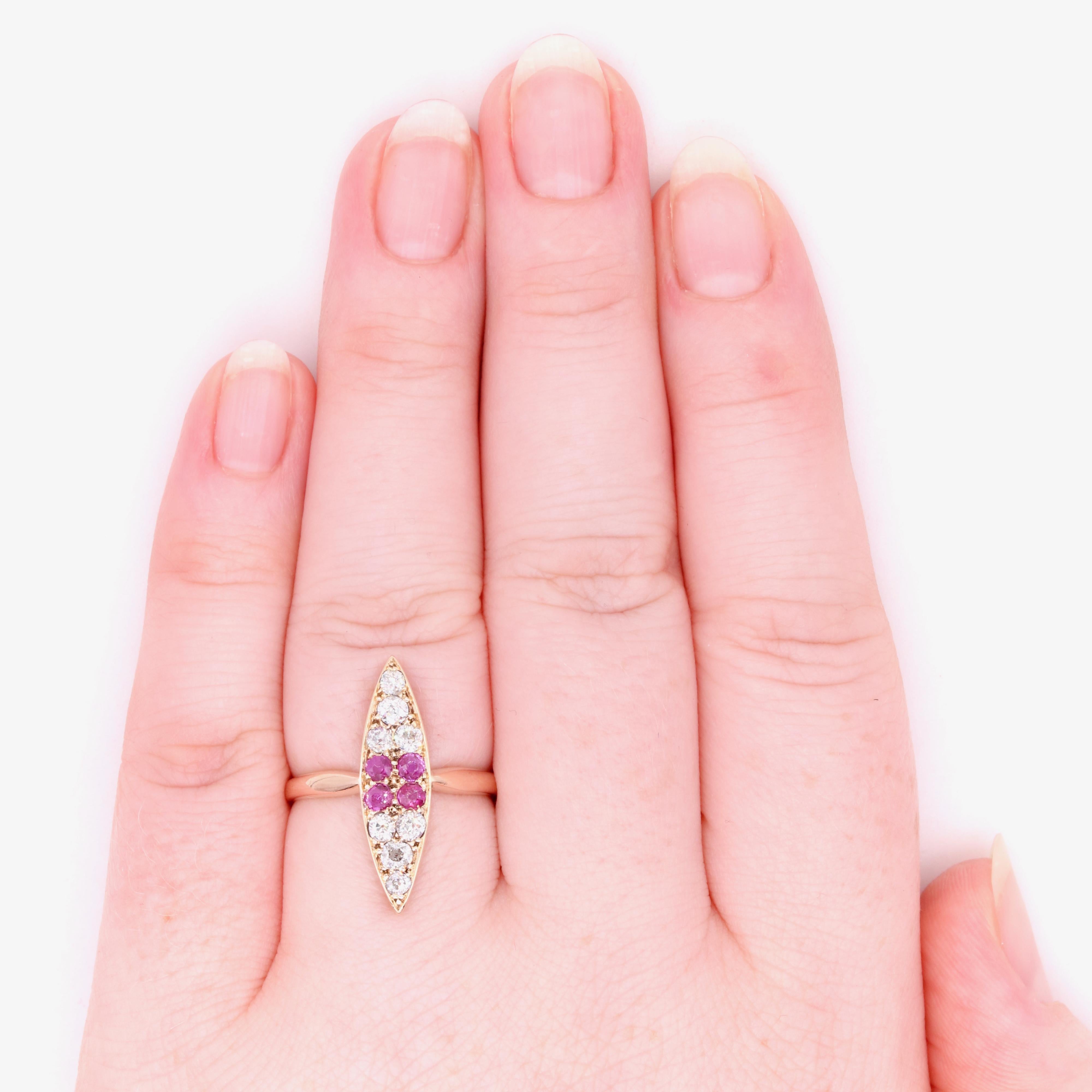 Antique Victorian 14K Yellow Gold 0.78tgw Ruby and Old Cut Diamond Marquise Ring For Sale 3