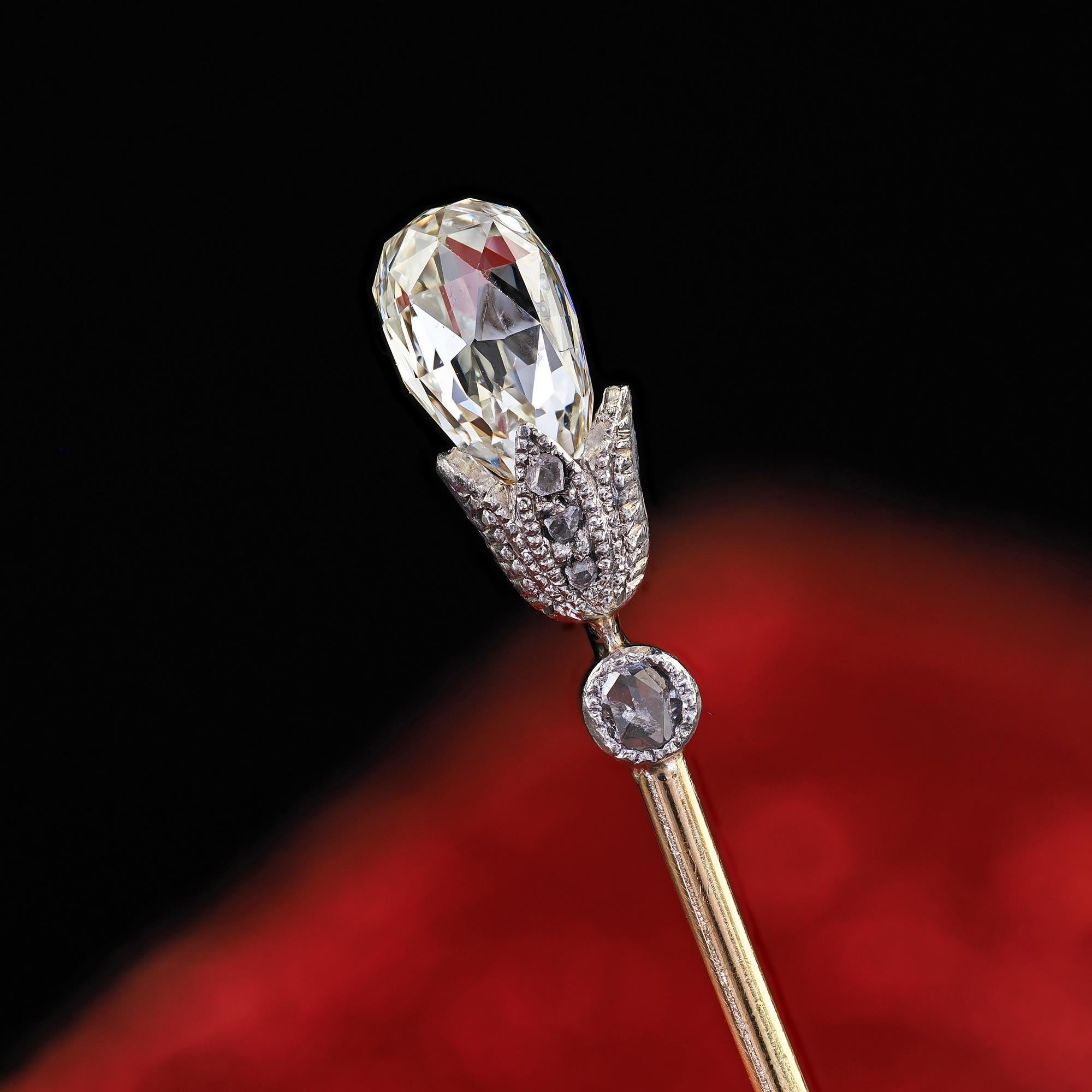 Victorien Ancienne épingle victorienne en or jaune 14K et argent à briolette diamantée pour bâton de torche en vente