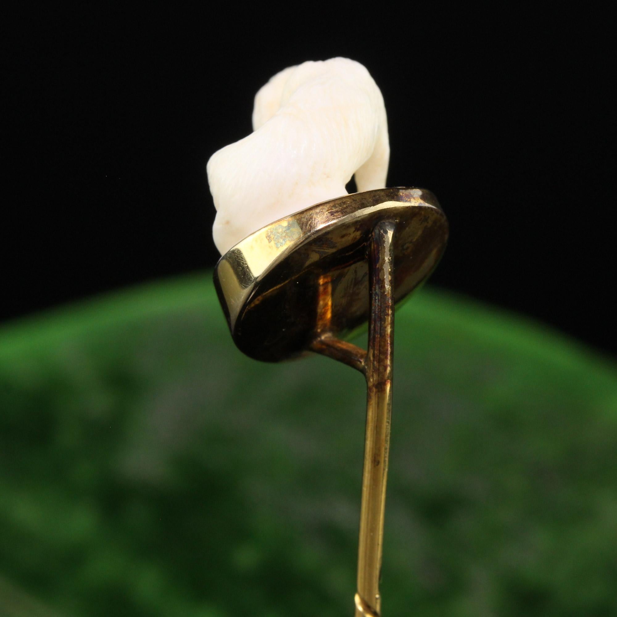 Antike viktorianische 14K Gelbgold geschnitzte Hundestick-Anstecknadel im Zustand „Gut“ im Angebot in Great Neck, NY