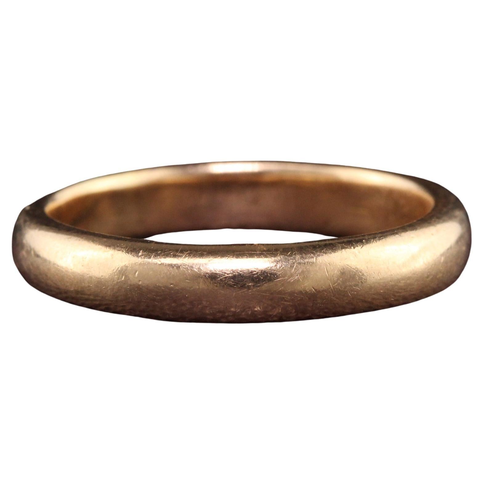 Antique Victorian 14K Yellow Gold Classic Wedding Band For Sale