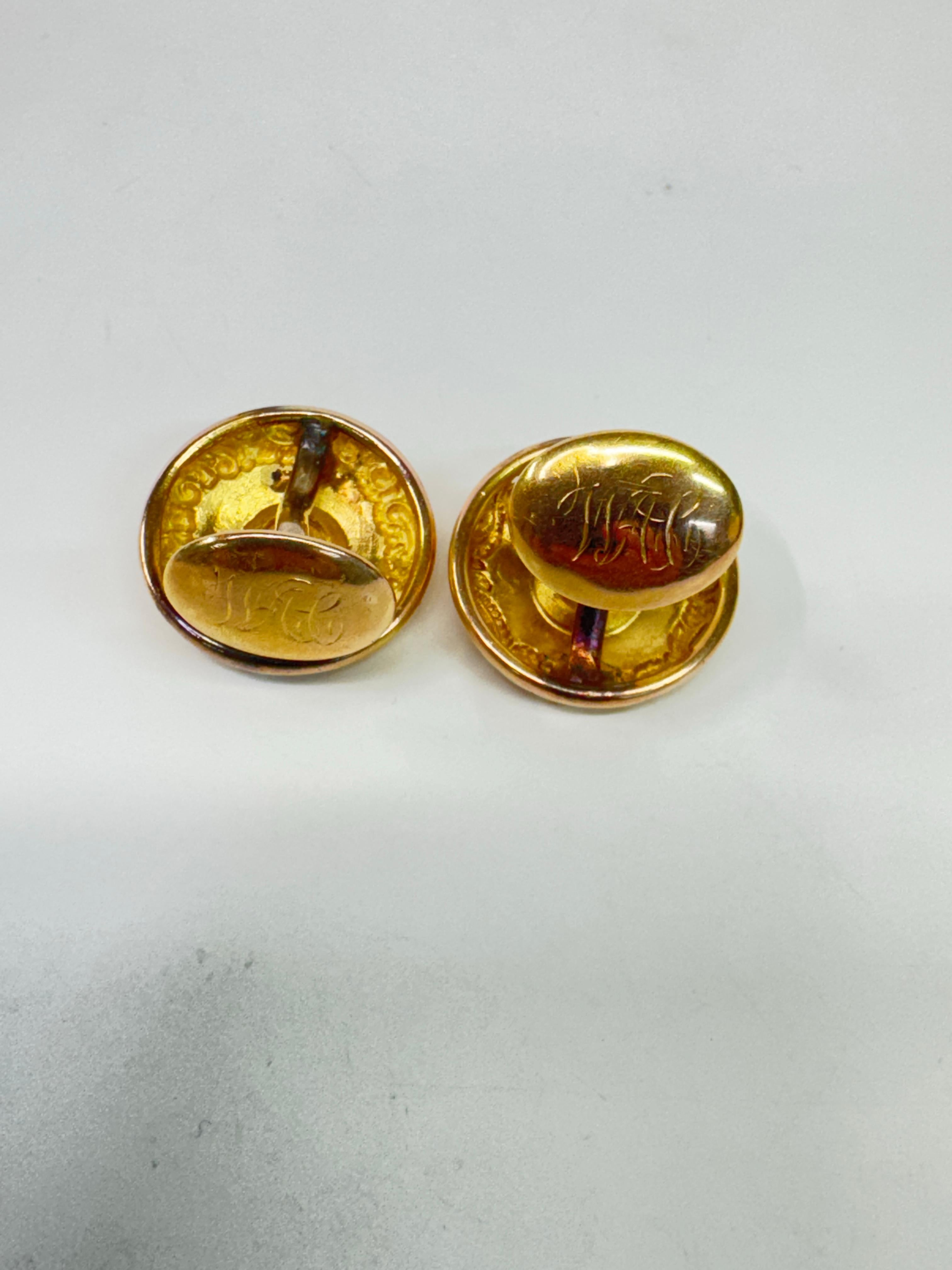 Boutons de manchette victoriens anciens en or jaune 14 carats avec diamants (0,10 carat) Unisexe en vente