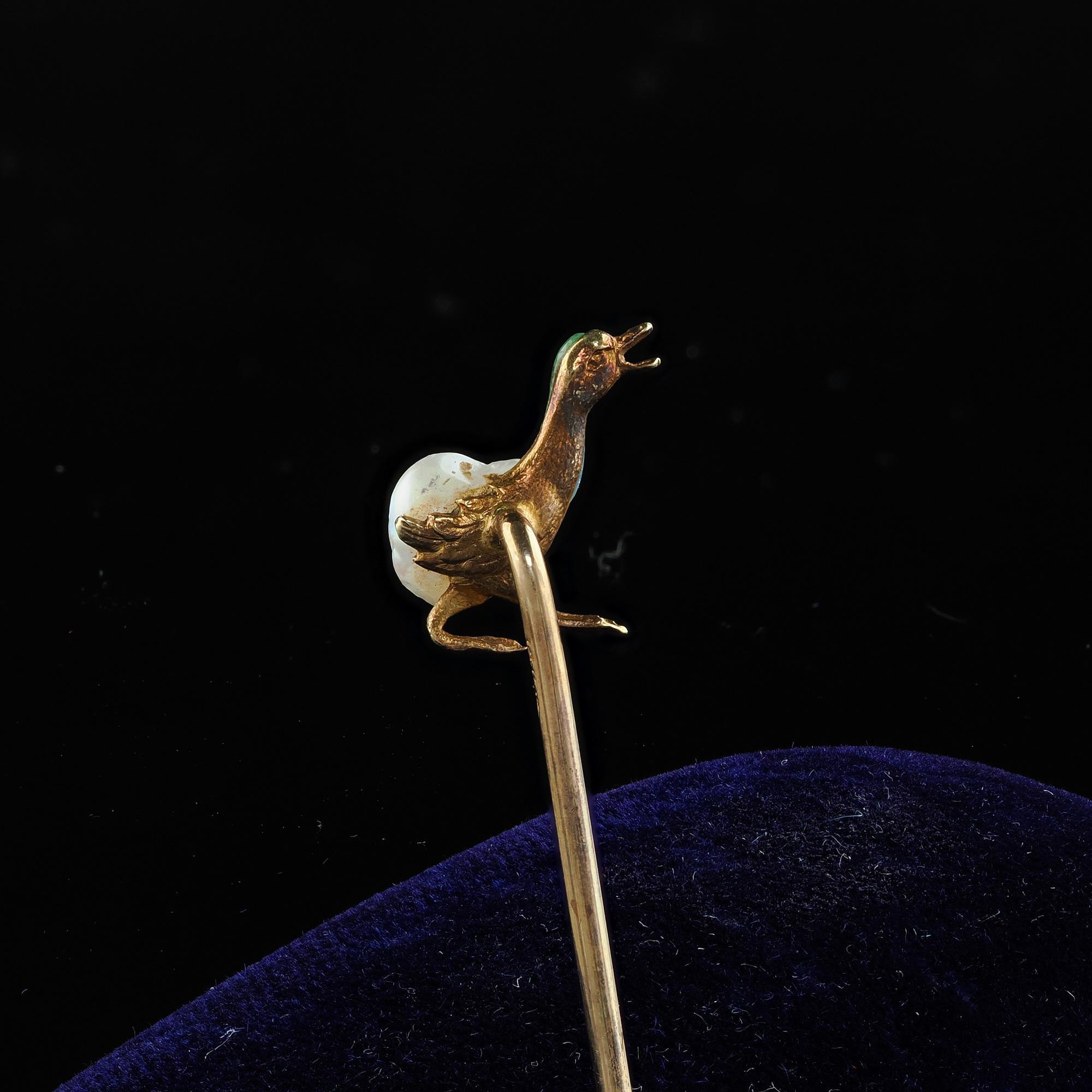 Rough Cut Antique Victorian 14K Yellow Gold Enamel and Pearl Duck Stick Pin For Sale