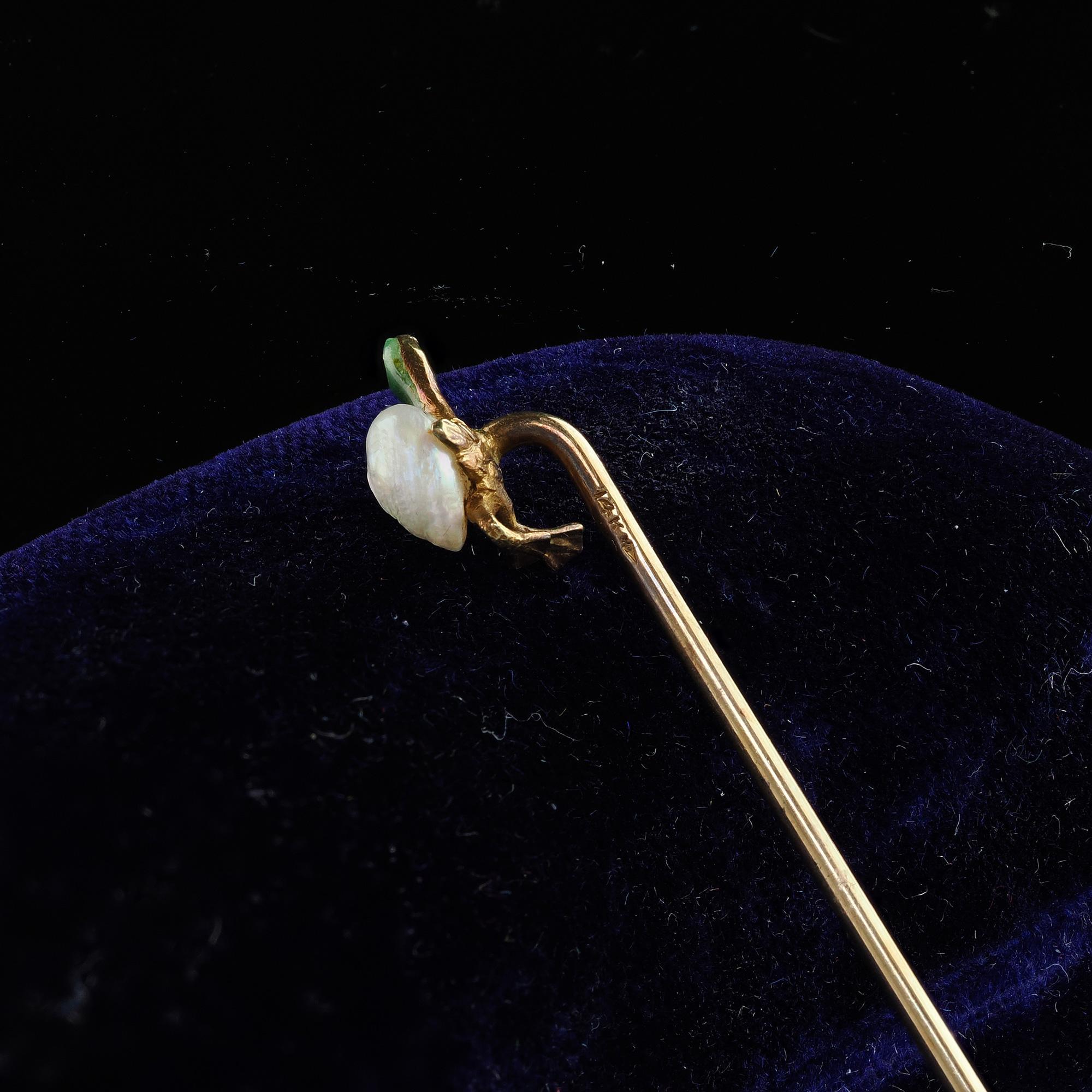 Antique Victorian 14K Yellow Gold Enamel and Pearl Duck Stick Pin For Sale 1