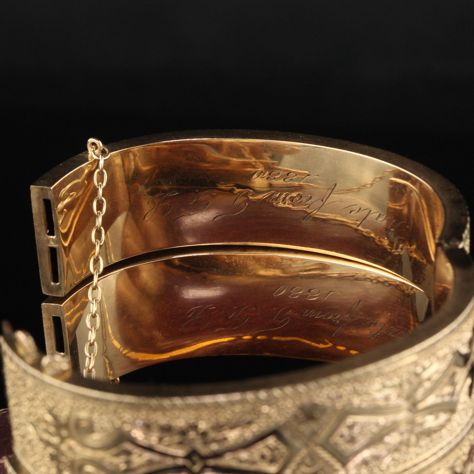 Antiker viktorianischer 14K Gelbgold gravierter breiter Armreif-Set 5