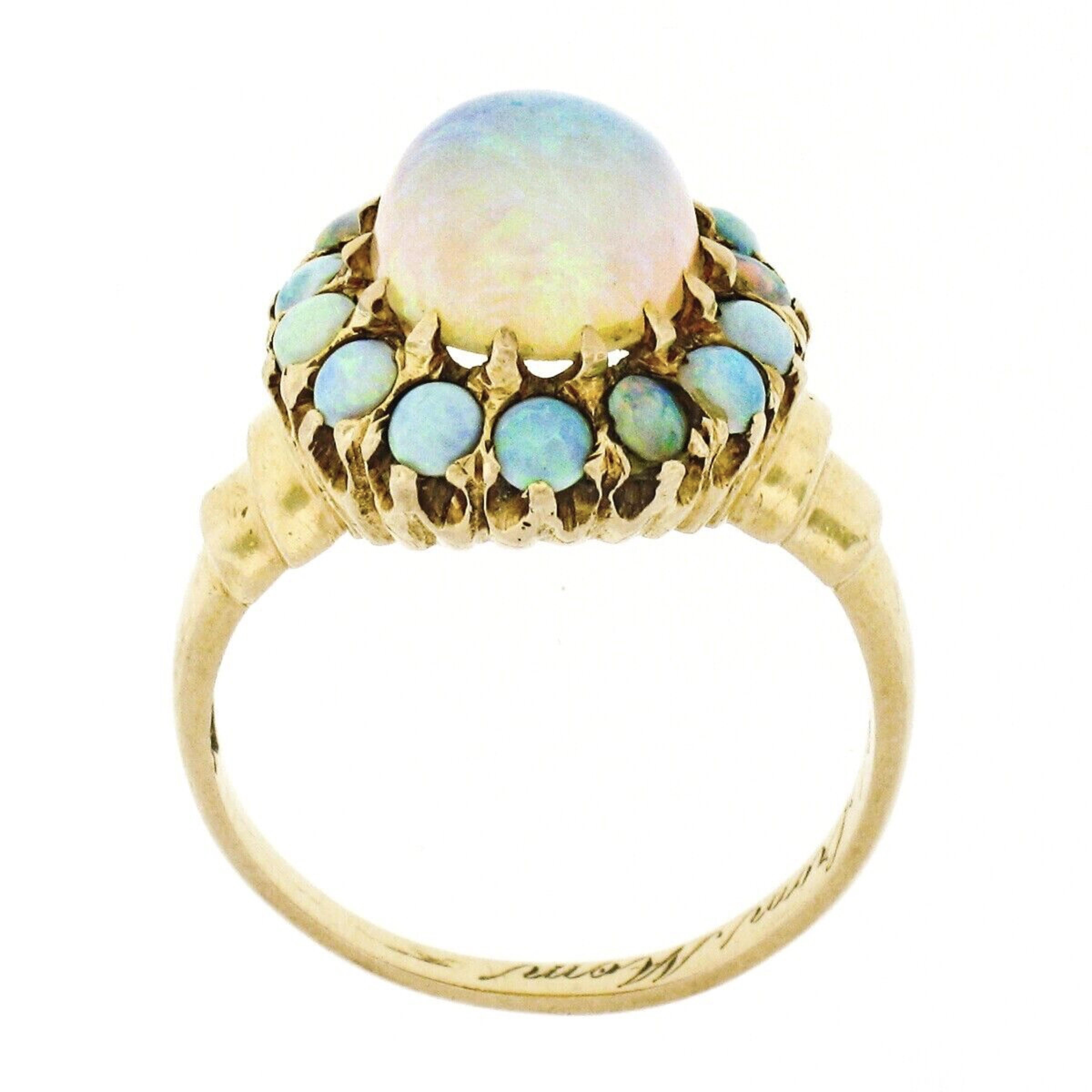 Antiker viktorianischer 14K Gelbgold feiner ovaler Cabochon-Opal Solitär & Halo-Ring 3