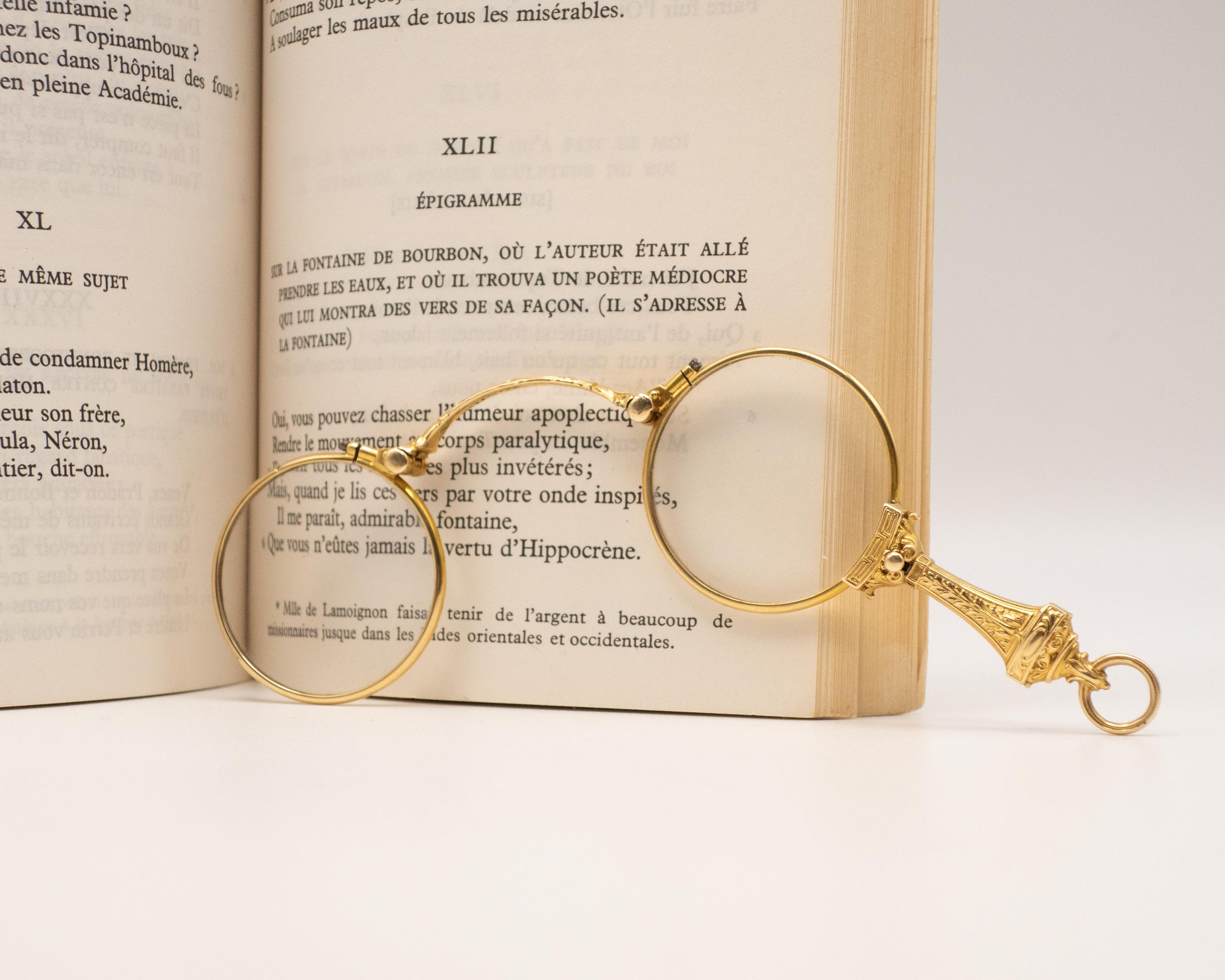 A fascinating piece of jewelry Victorian lorgnette opera glasses pendant crafted in 14K yellow gold weighs 21.7 grams

Approximate Measurements: 
Edge to Edge (open) - 99.2mm
Close - 78.8mm x 36.9mm

Hallmark: 14K