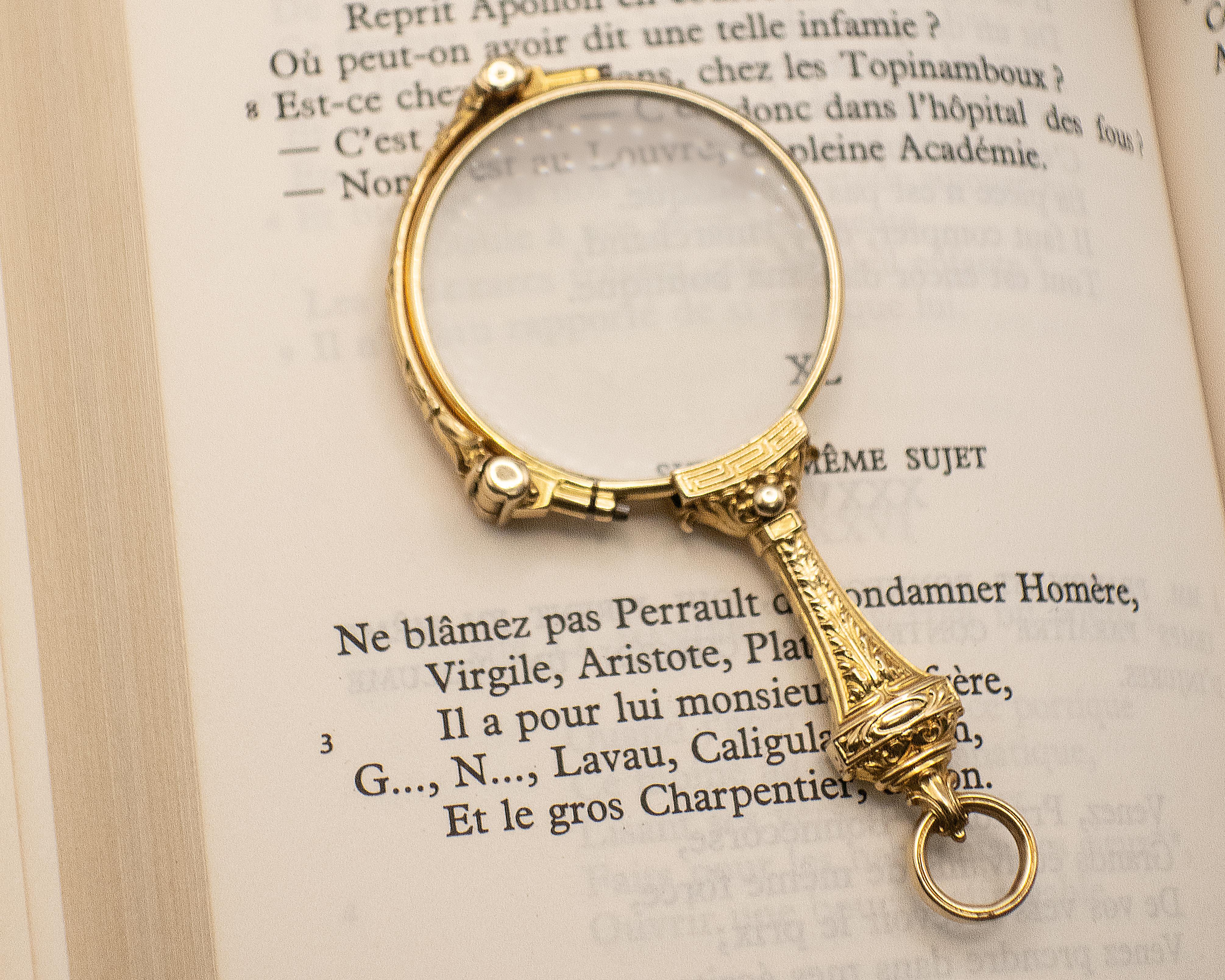 Antique Victorian 14K Yellow Gold Lorgnette Pendant c. 1900 For Sale 1