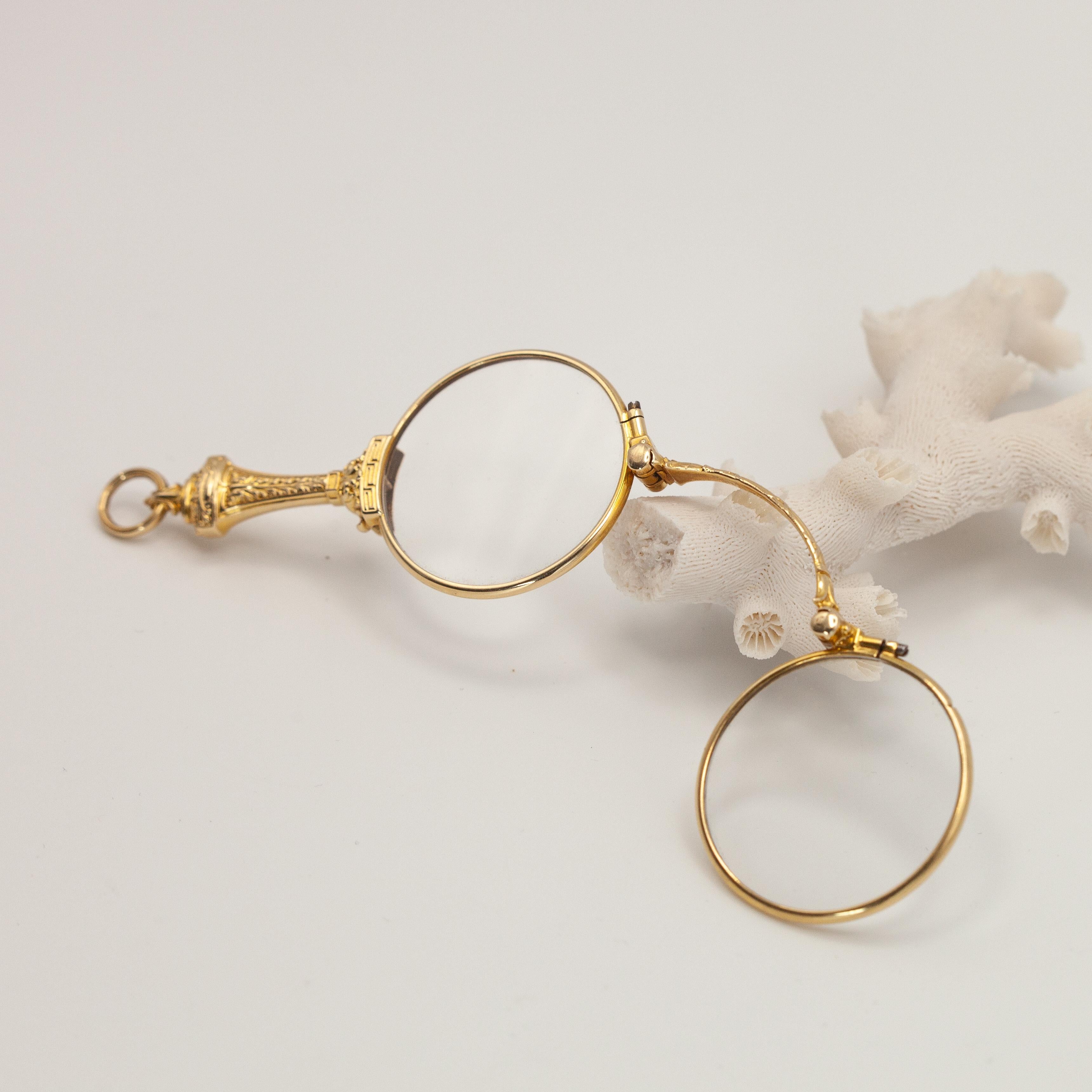Antique Victorian 14K Yellow Gold Lorgnette Pendant c. 1900 For Sale 3