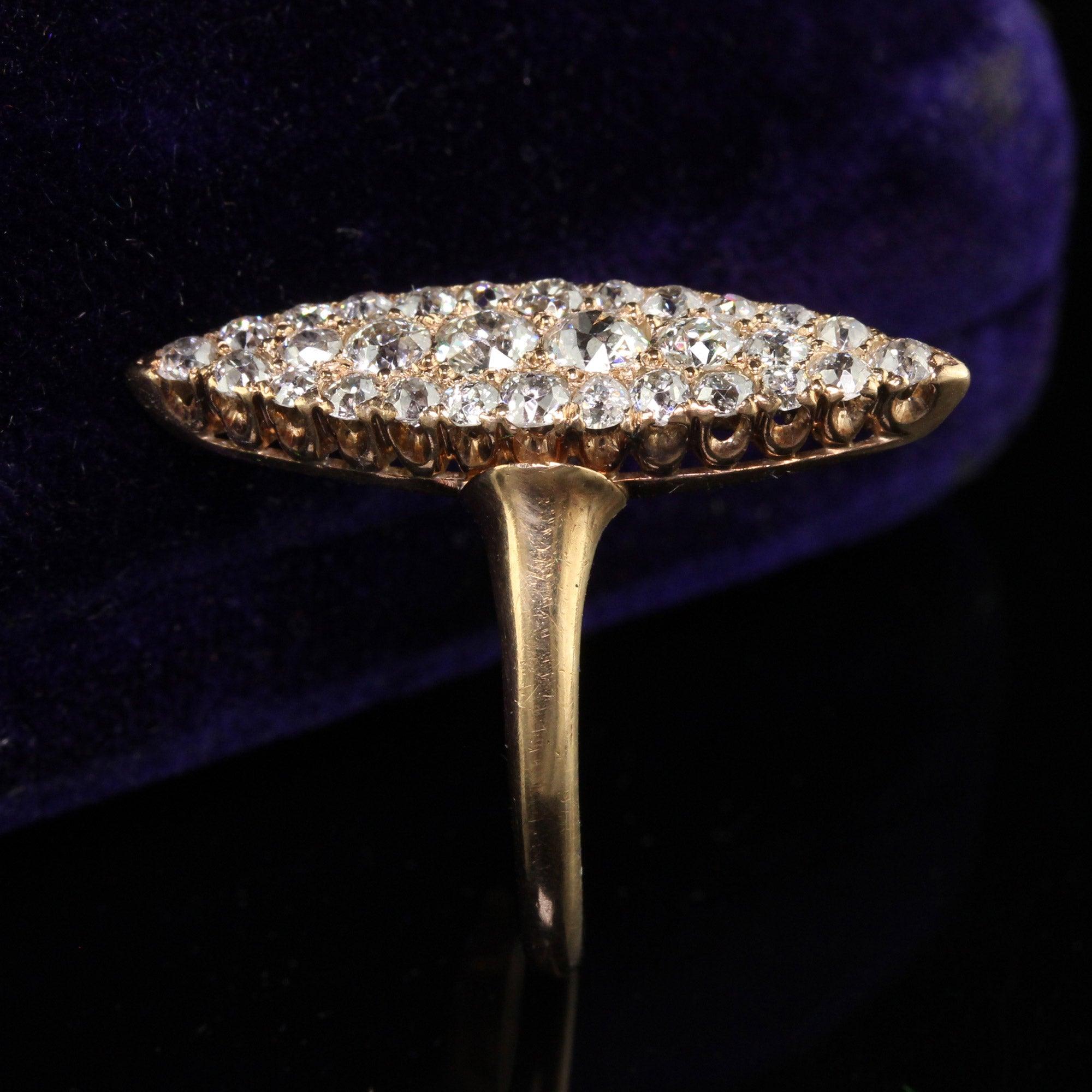 Victorien Bague cocktail navette victorienne ancienne en or jaune 14 carats avec diamants taille ancienne en vente