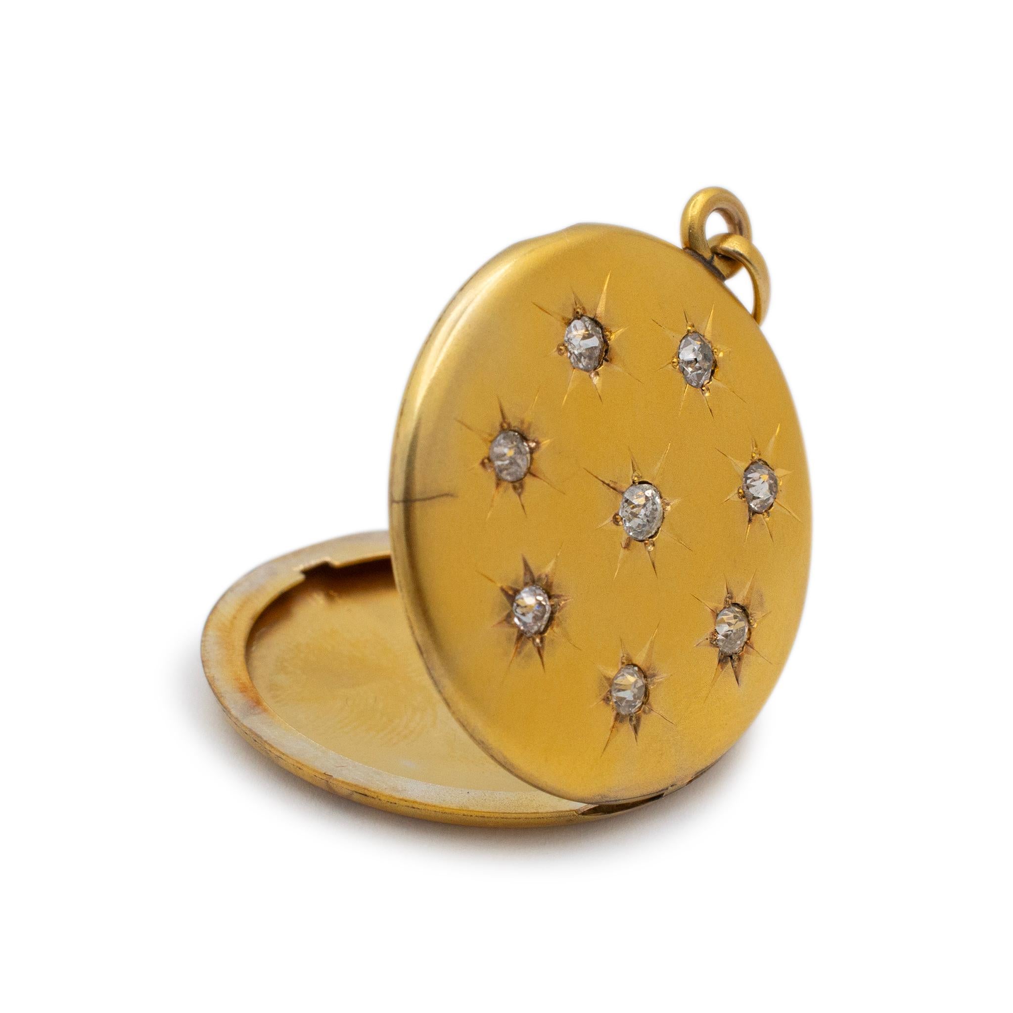 Antique Victorian 14K Yellow Gold Old European Cut Diamond Round Locket Pendant In Excellent Condition For Sale In Houston, TX