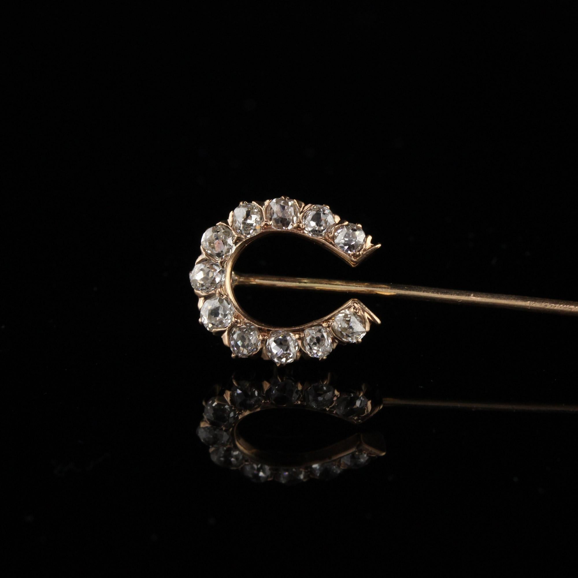 Antique Victorian 14 Karat Yellow Gold Old Mine Cut Diamond Horse Shoe Pin In Good Condition In Great Neck, NY