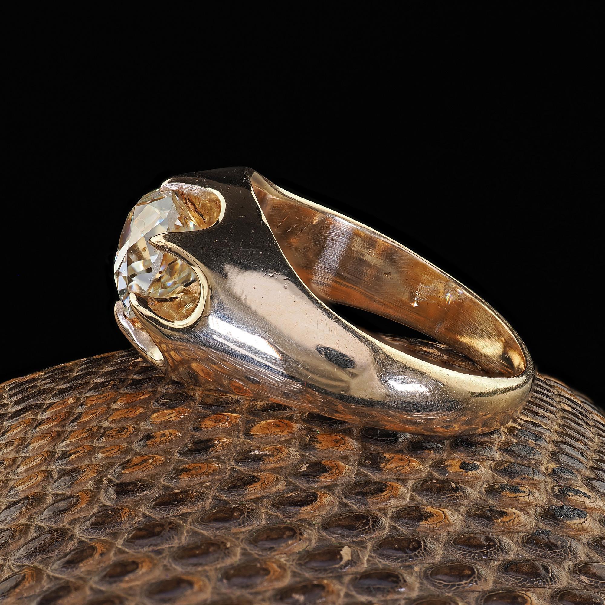 De las mujeres Antiguo Anillo de Compromiso Victoriano de Oro Amarillo de 14 K con Diamantes Belcher de Mina Antigua - GIA en venta