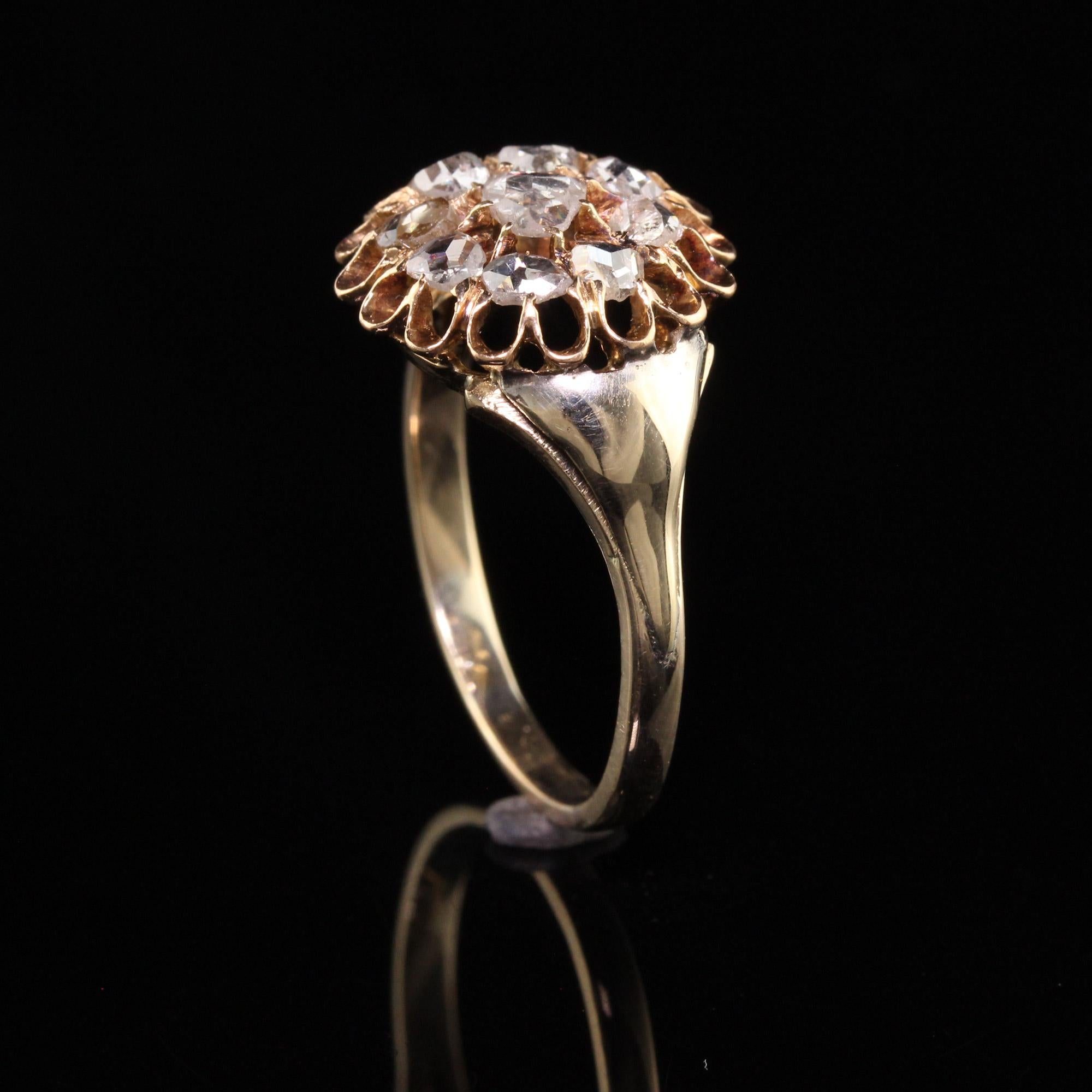 Antiker viktorianischer 14 Karat Gelbgold Diamant-Cluster-Ring mit Rosenschliff im Angebot 1