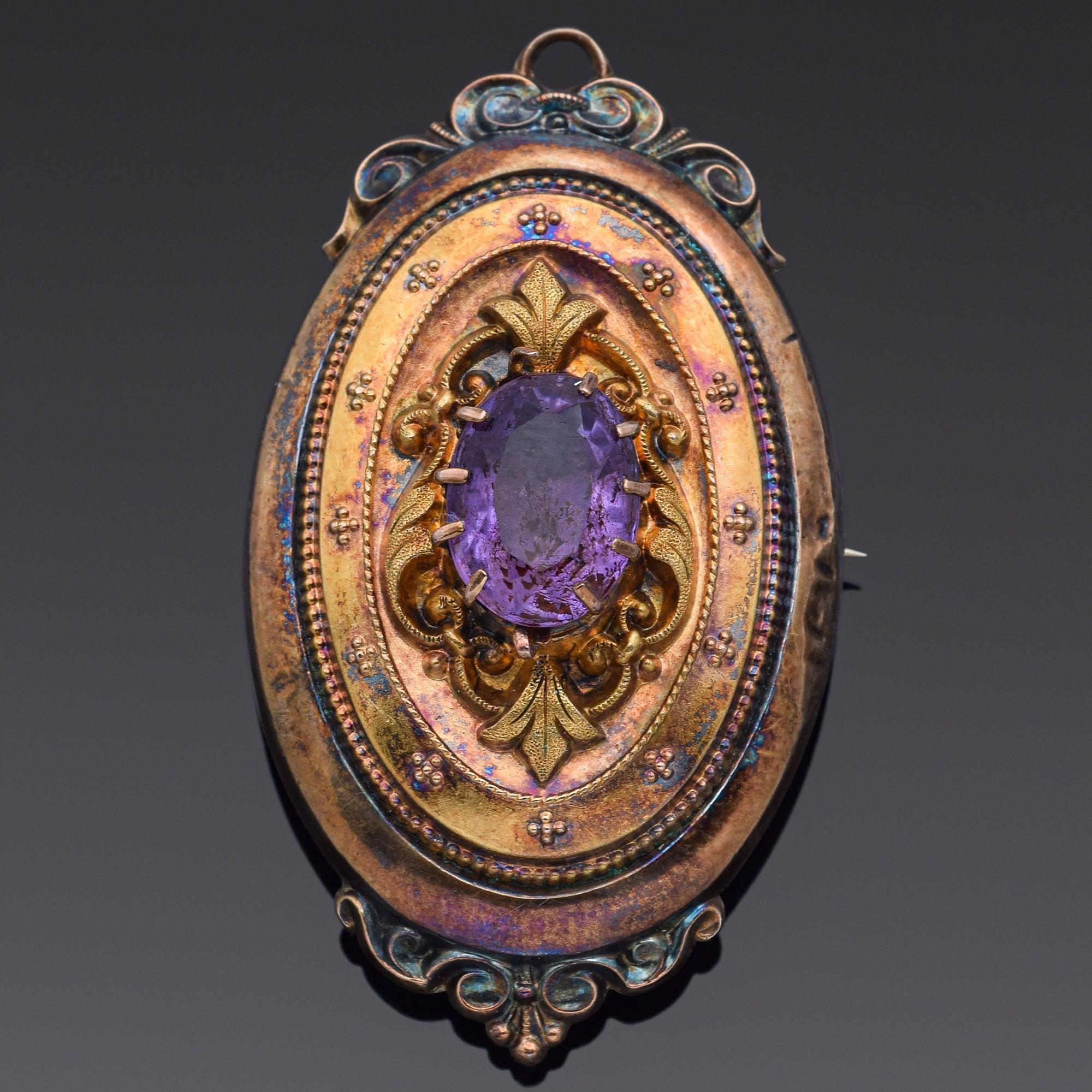 Taille ovale Antique Victorian 14K Yellow Gold Sterling Silver Amethyst Locket Brooch Pendentif en vente