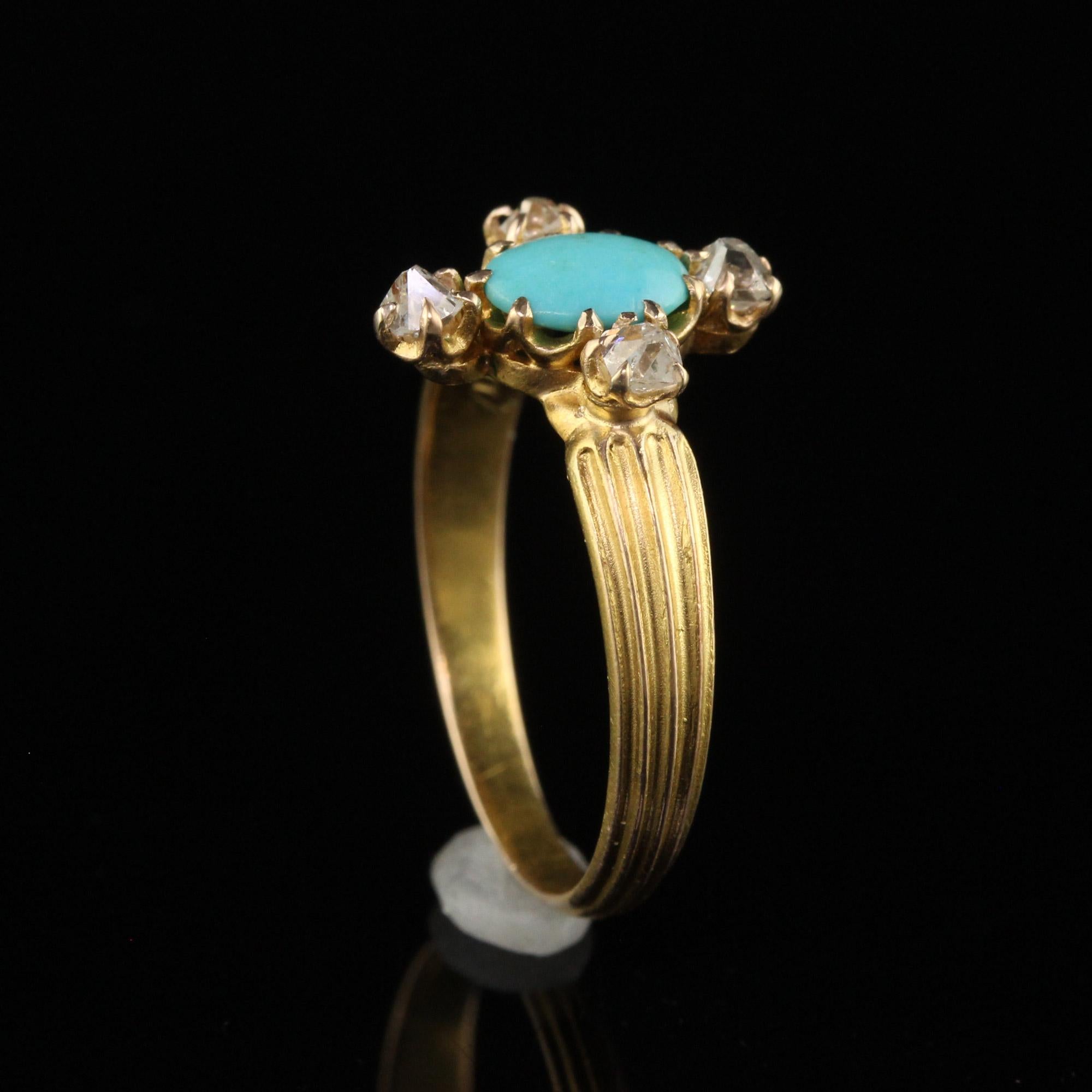 Bague de fiançailles victorienne ancienne en or jaune 14 carats avec turquoise et diamants Pour femmes en vente