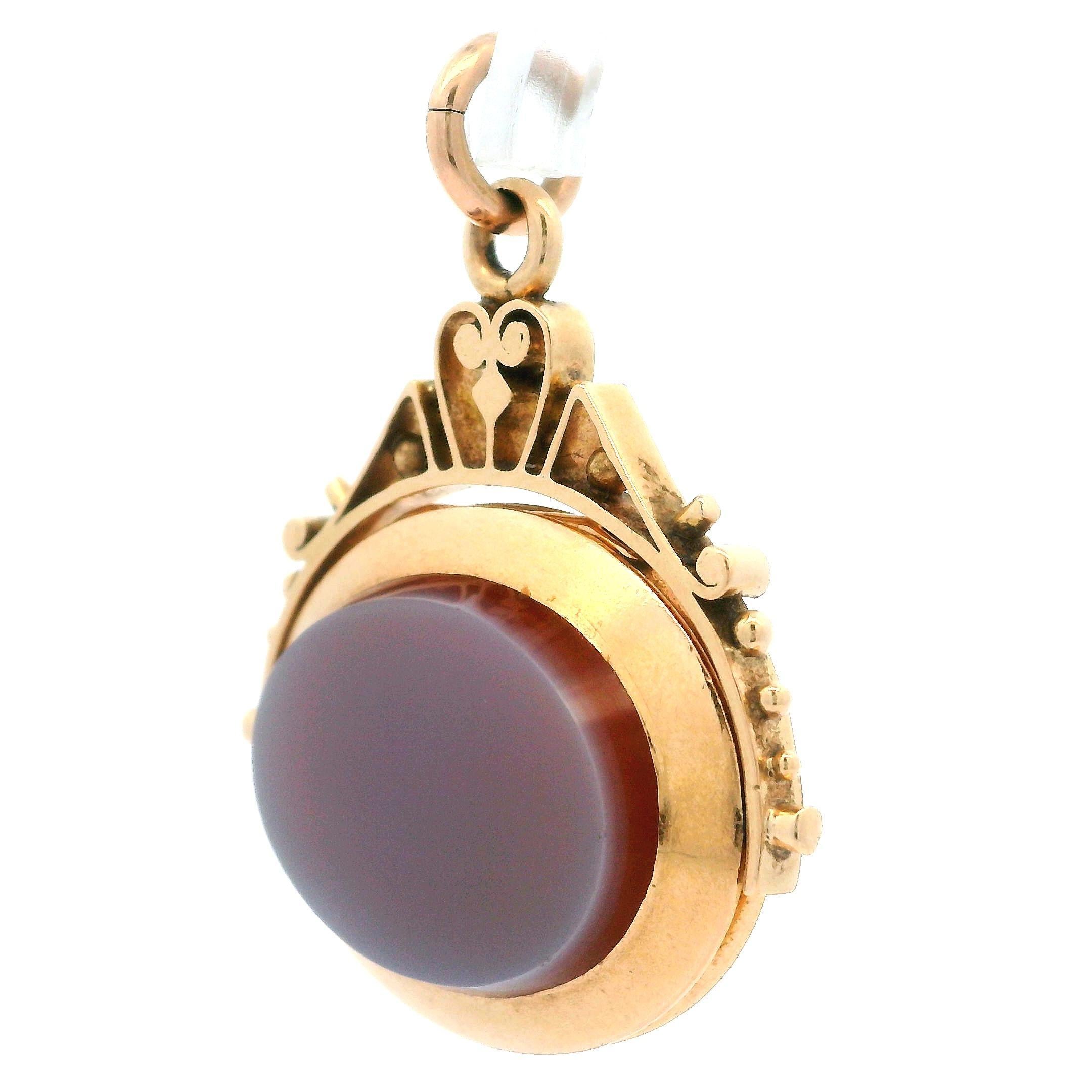 Pendentif victorien ancien en or jaune 14 carats avec agate non sculptée et tourbillonnant ouvert en vente 1